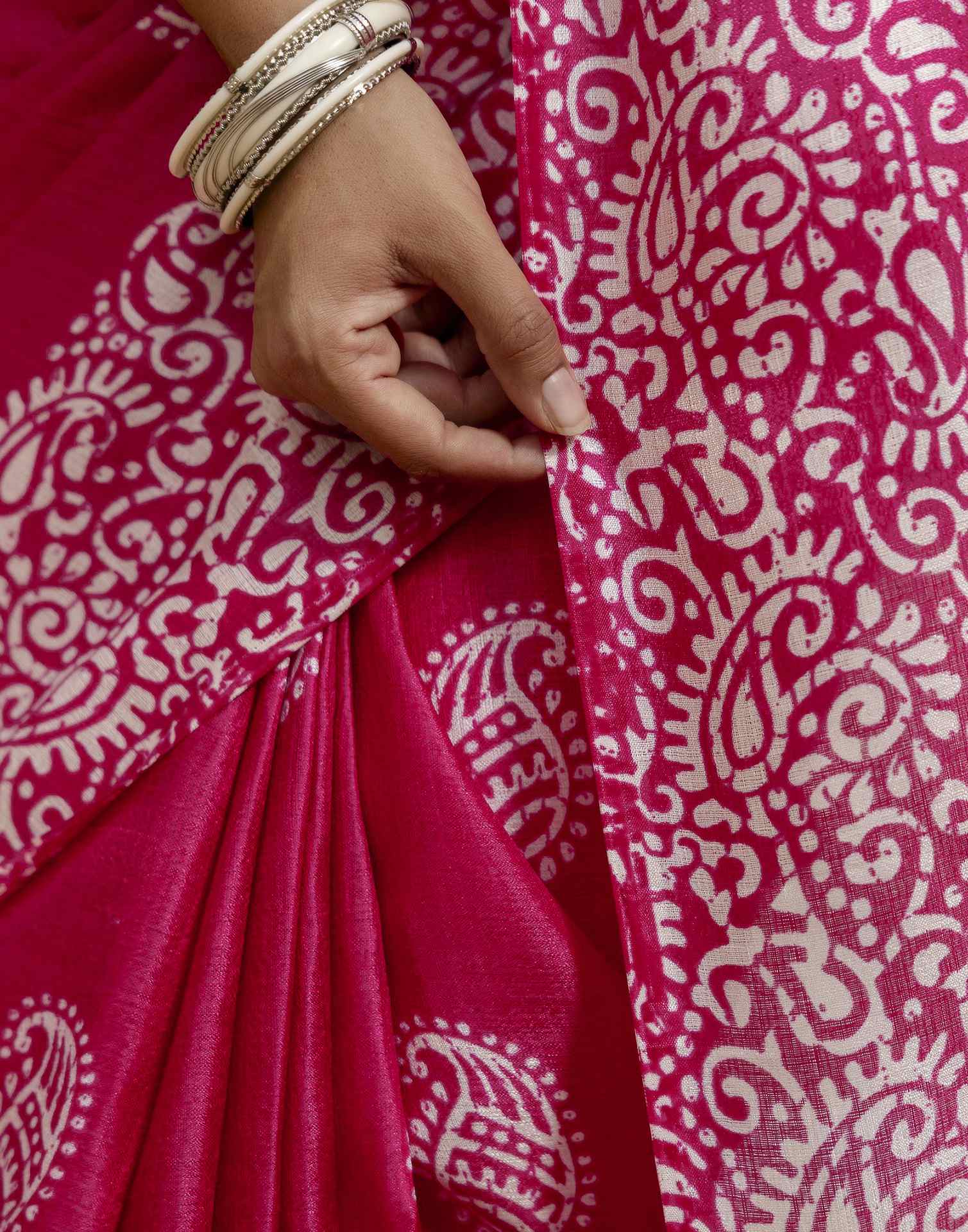 Rani Pink Cotton Blend Printed Saree