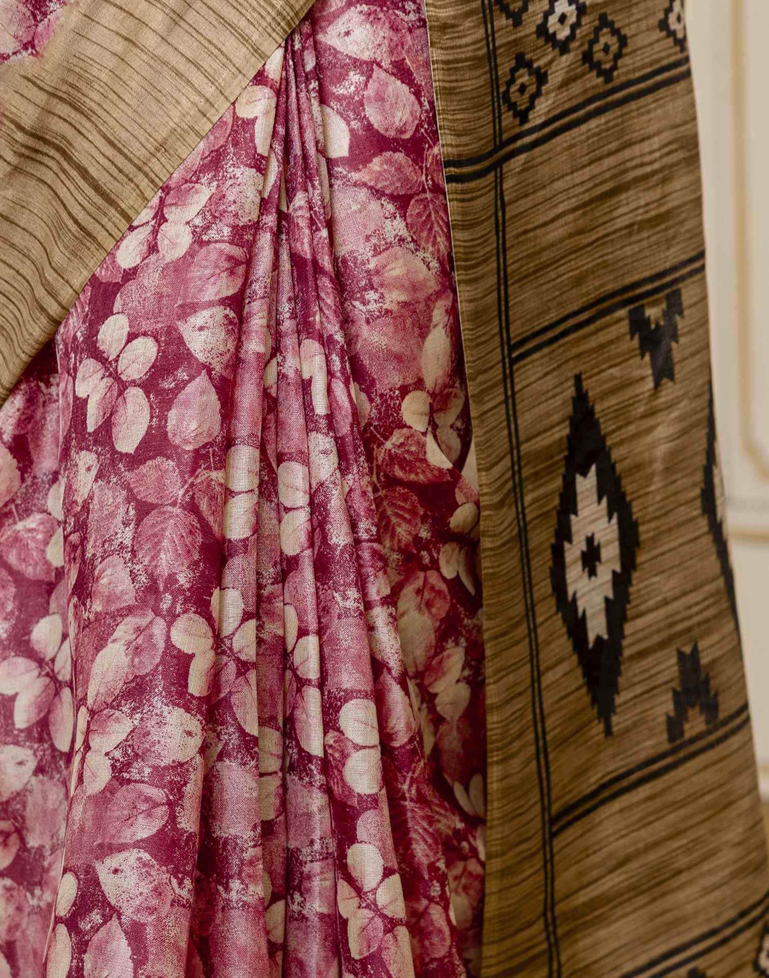 Pink Cotton Blend Printed Saree