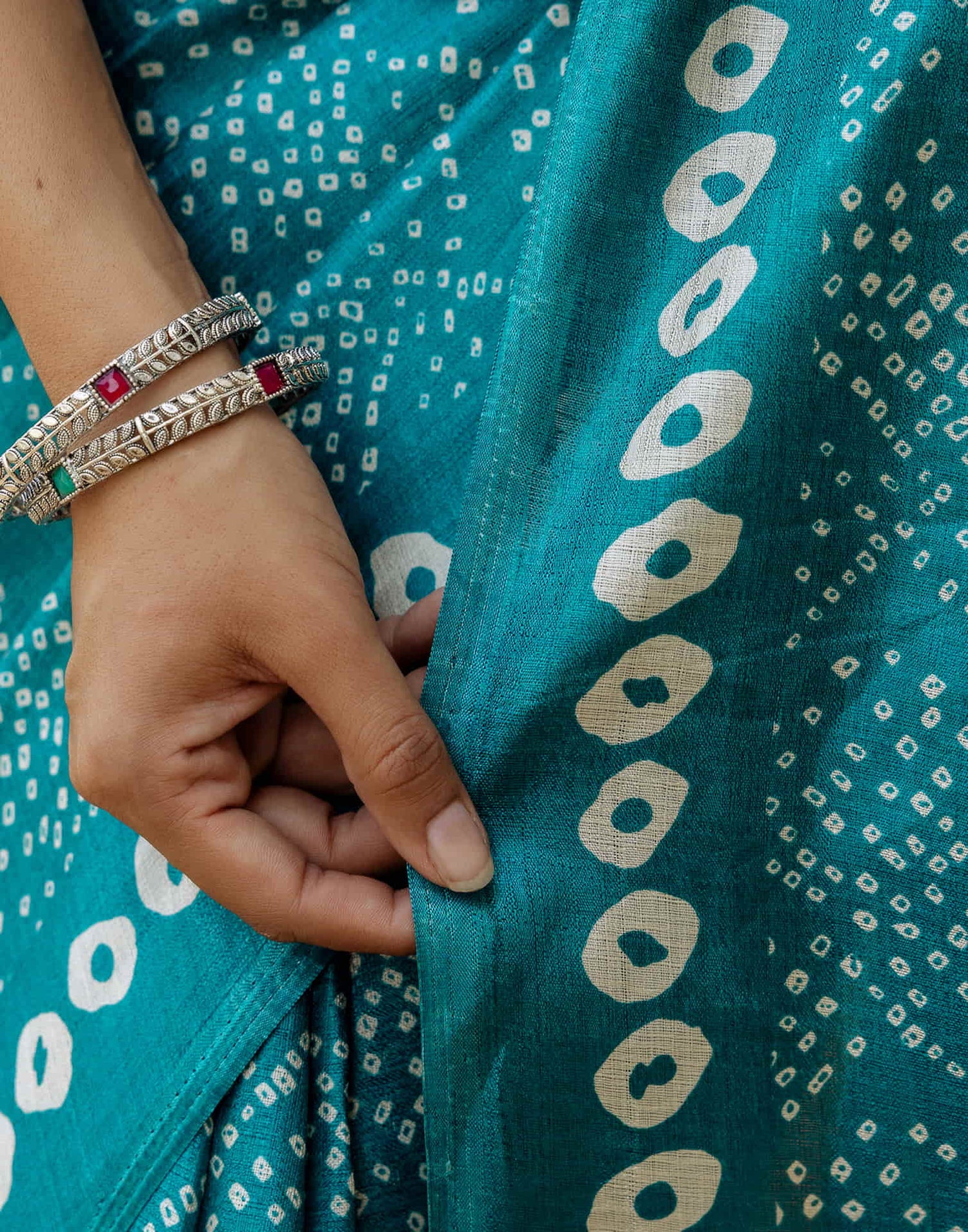 Teal Blue Cotton Blend Bandhani Printed Saree