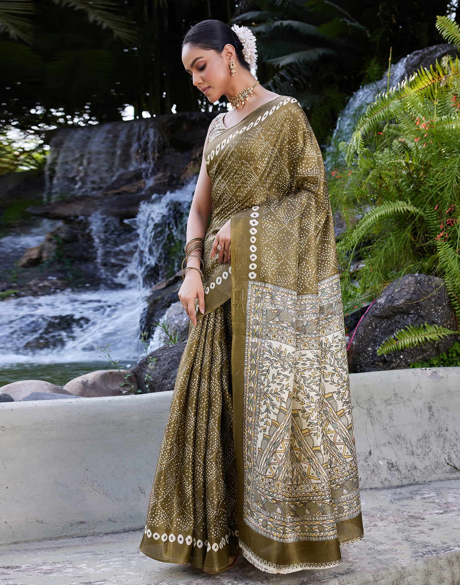khaki Cotton Blend Bandhani Printed Saree