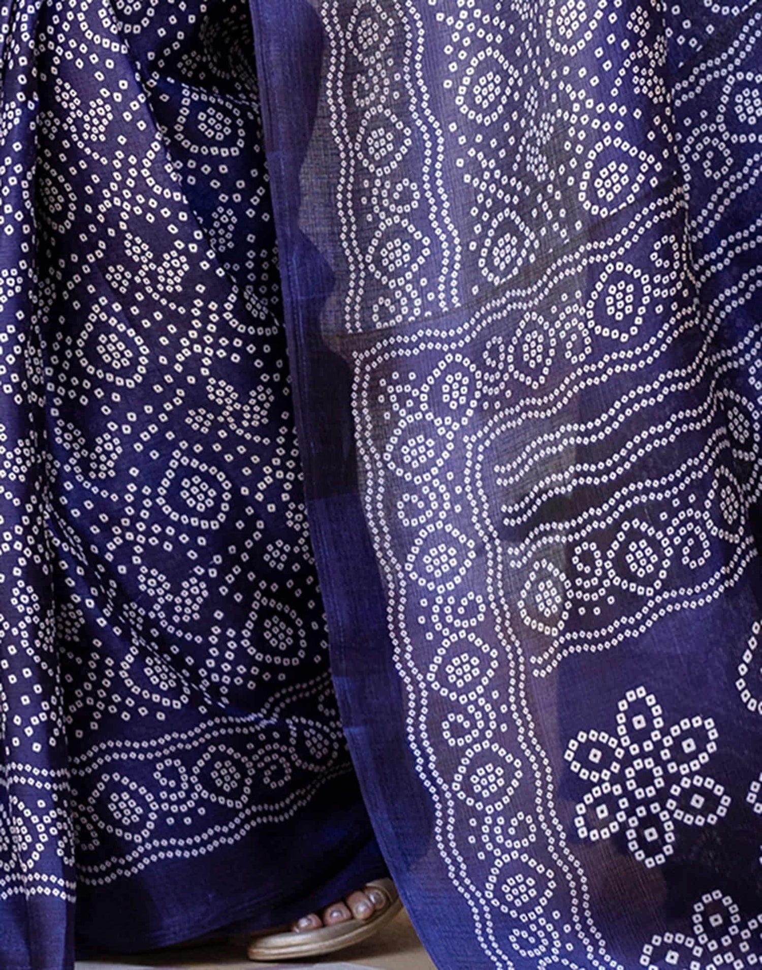 Navy Blue Cotton Blend Bandhani Printed Saree