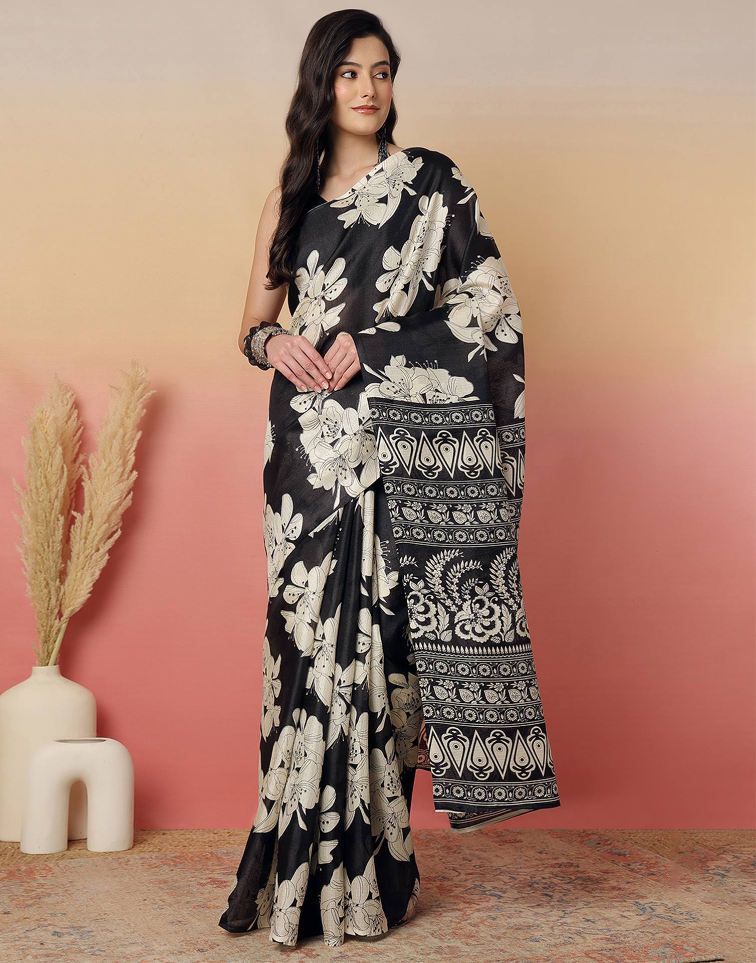 Black Cotton Blend Floral Printed Saree