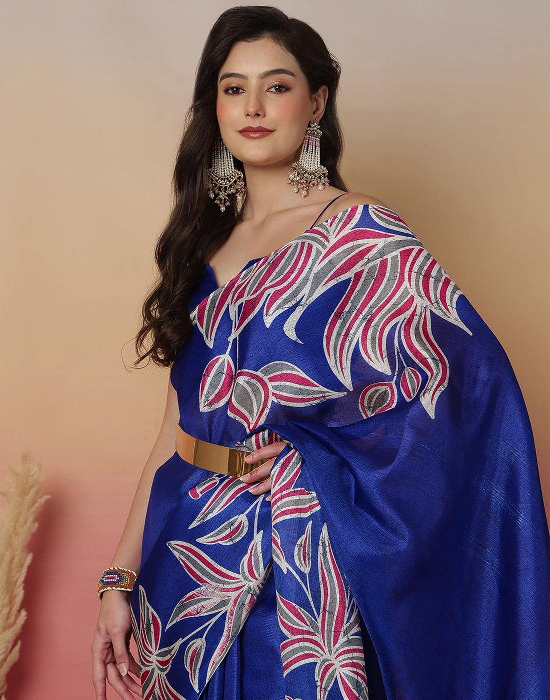 Blue Cotton Blend Printed Saree