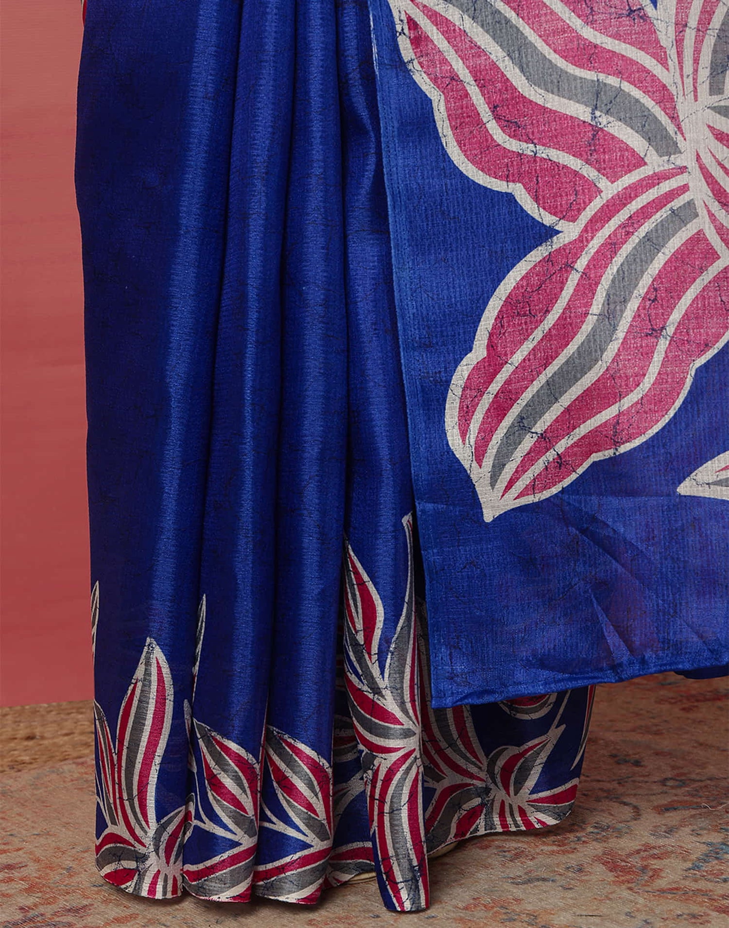Blue Cotton Blend Printed Saree