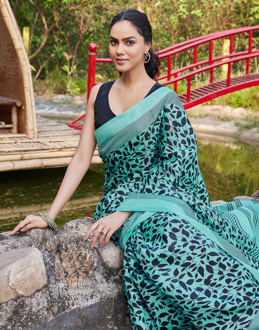 Turquoise Cotton Blend Printed Saree