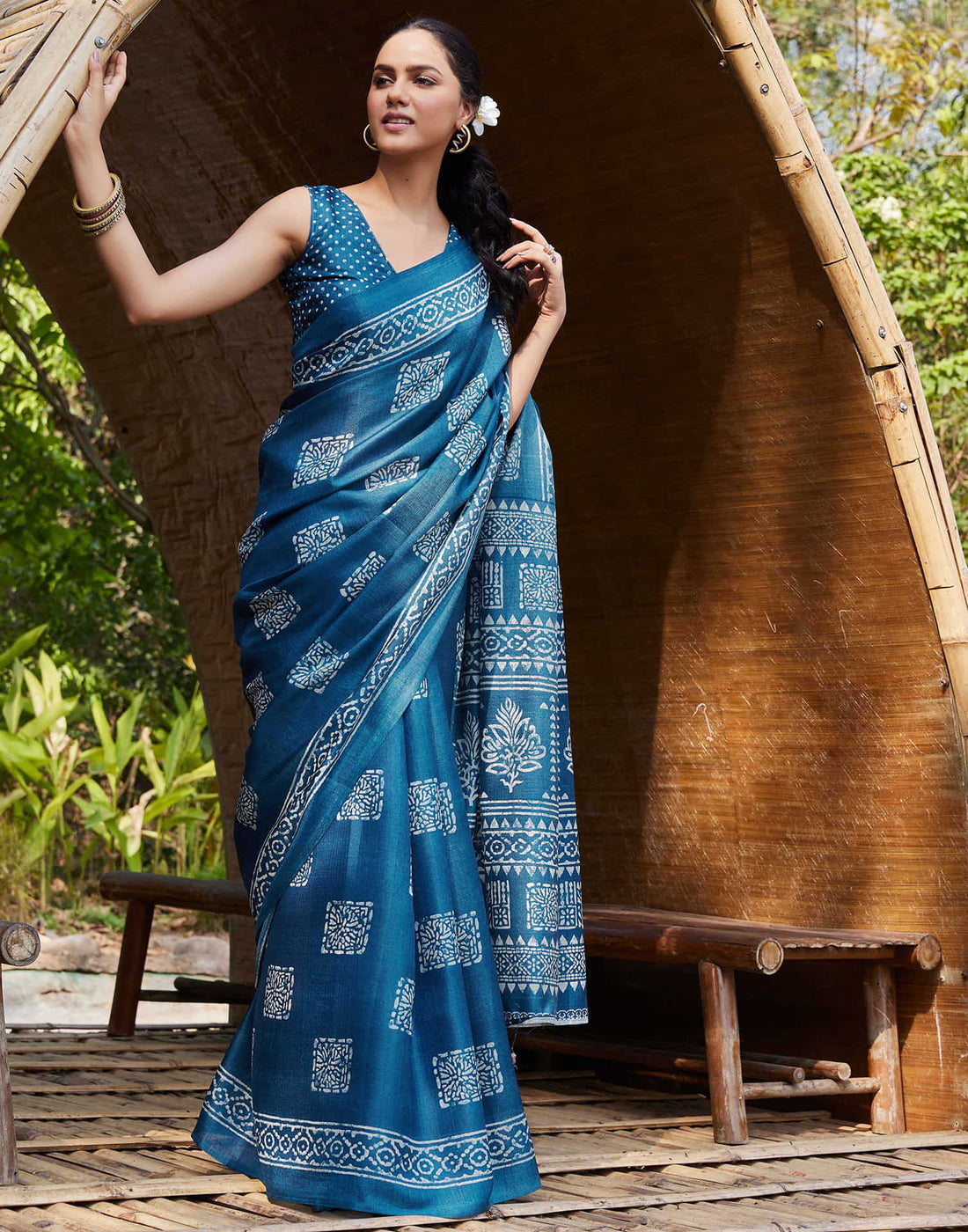 Dark Blue Cotton Blend Printed Saree