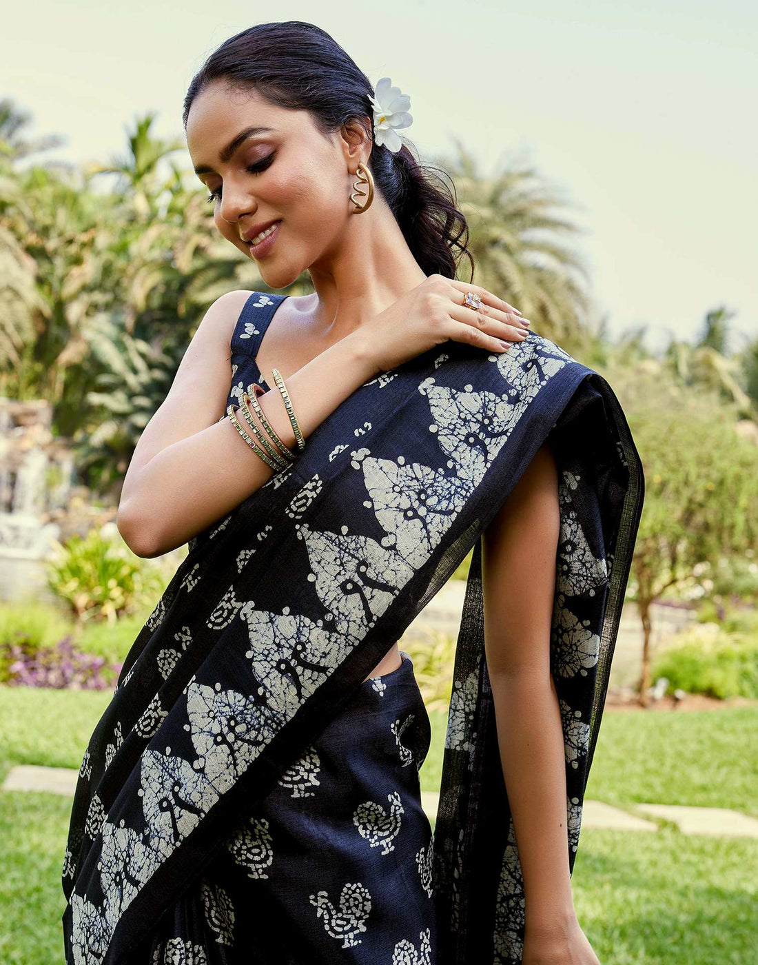 Black Cotton Blend Printed Saree