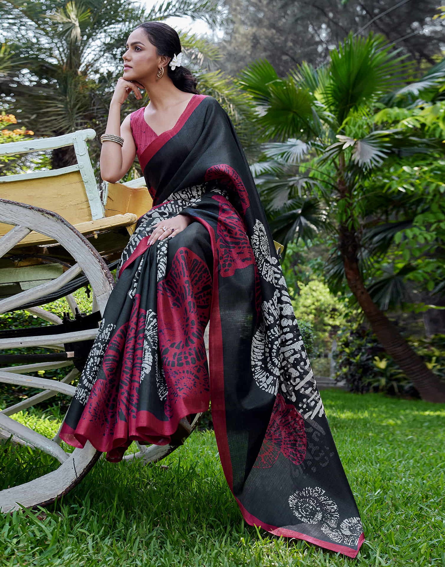 Black Cotton Blend Printed Saree