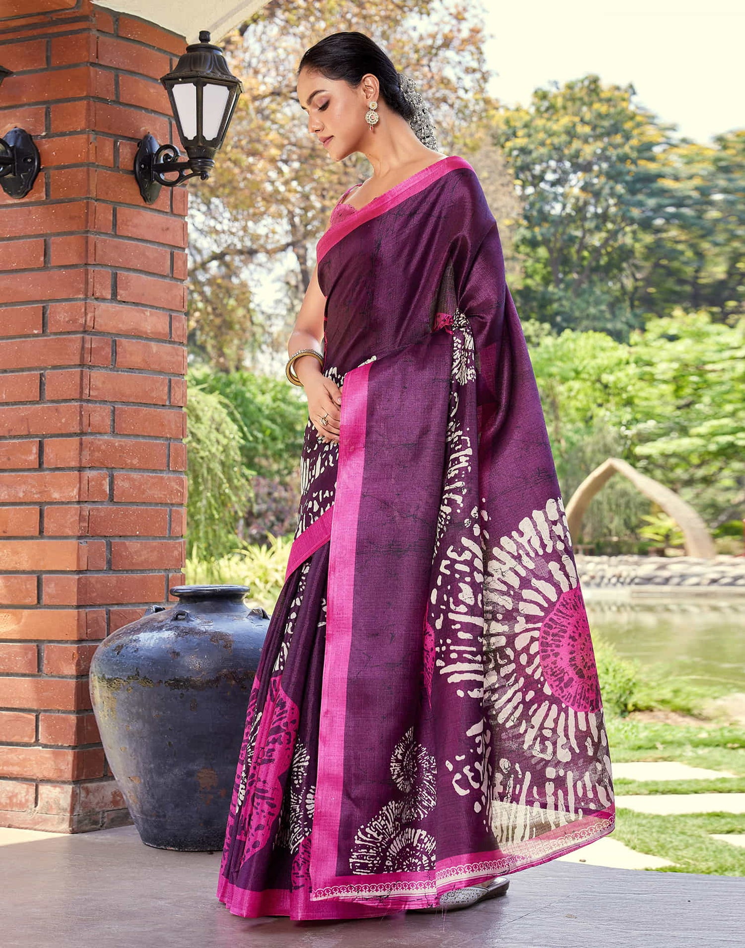 Dark Purple Cotton Blend Printed Saree