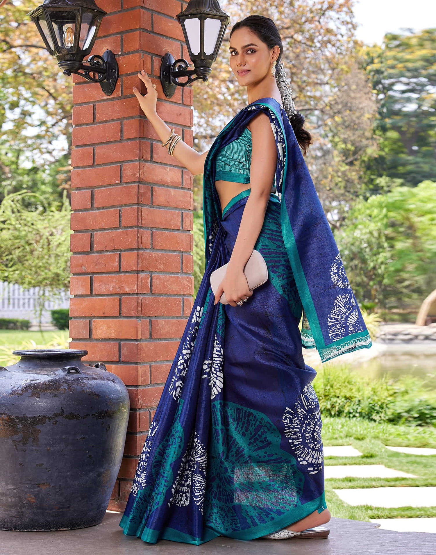 Dark Blue Cotton Blend Warli Printed Saree