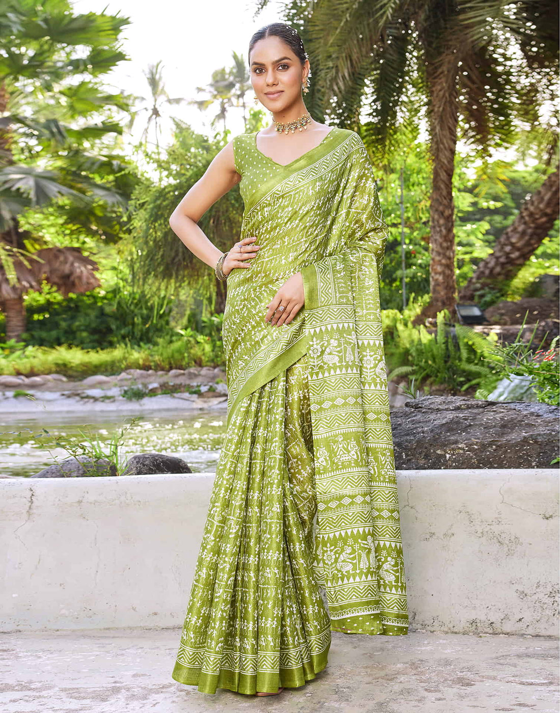 Green Cotton Blend Warli Printed Saree