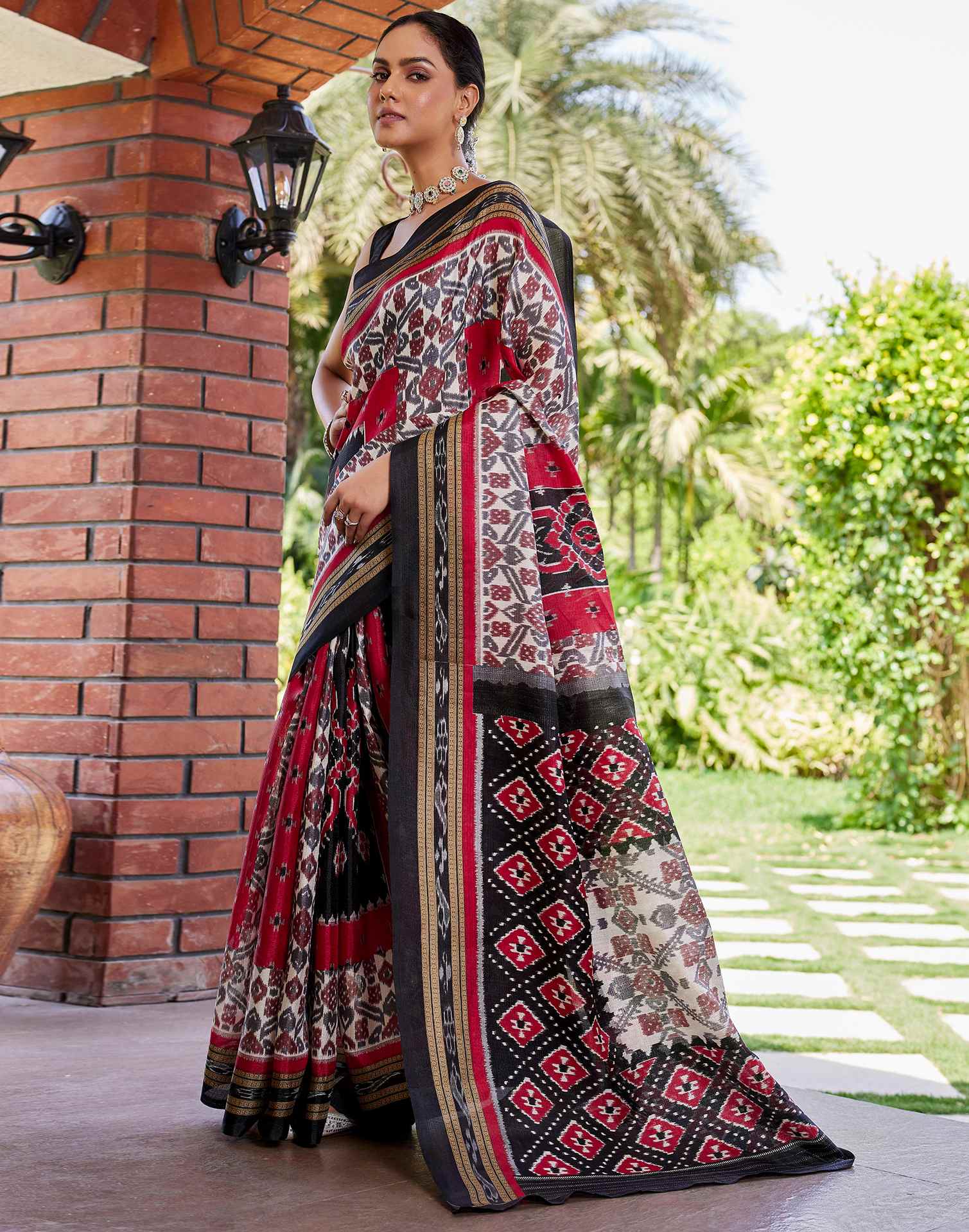 Red Cotton Blend Printed Saree