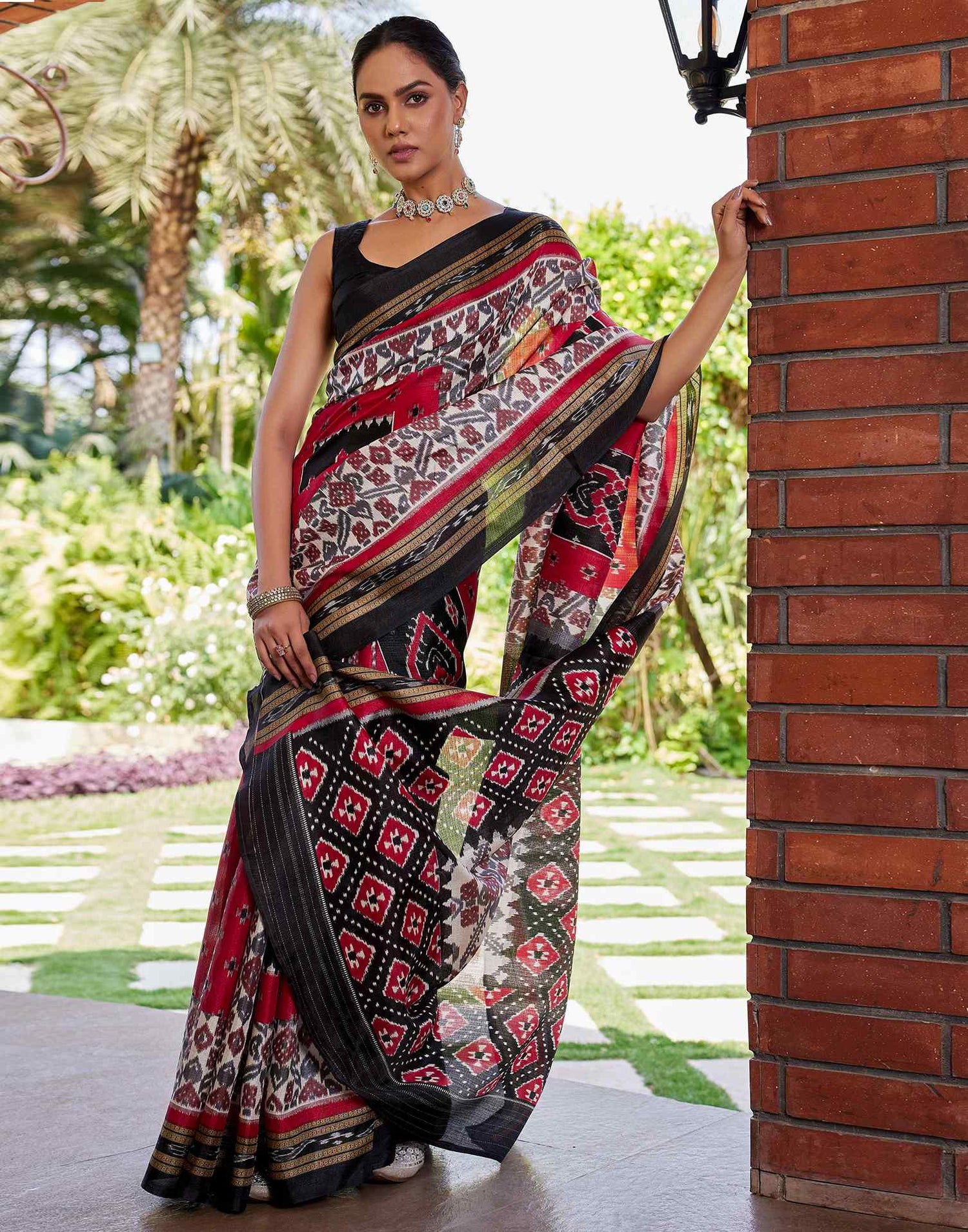 Red Cotton Blend Printed Saree
