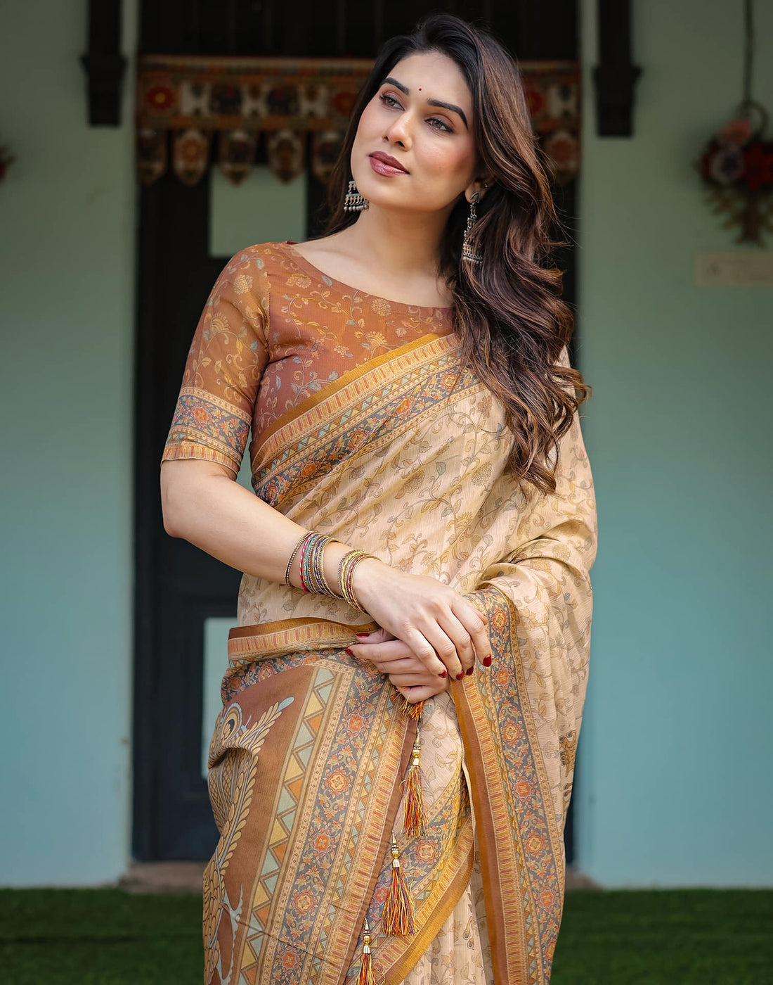 Light Beige Linen Floral Printed Saree