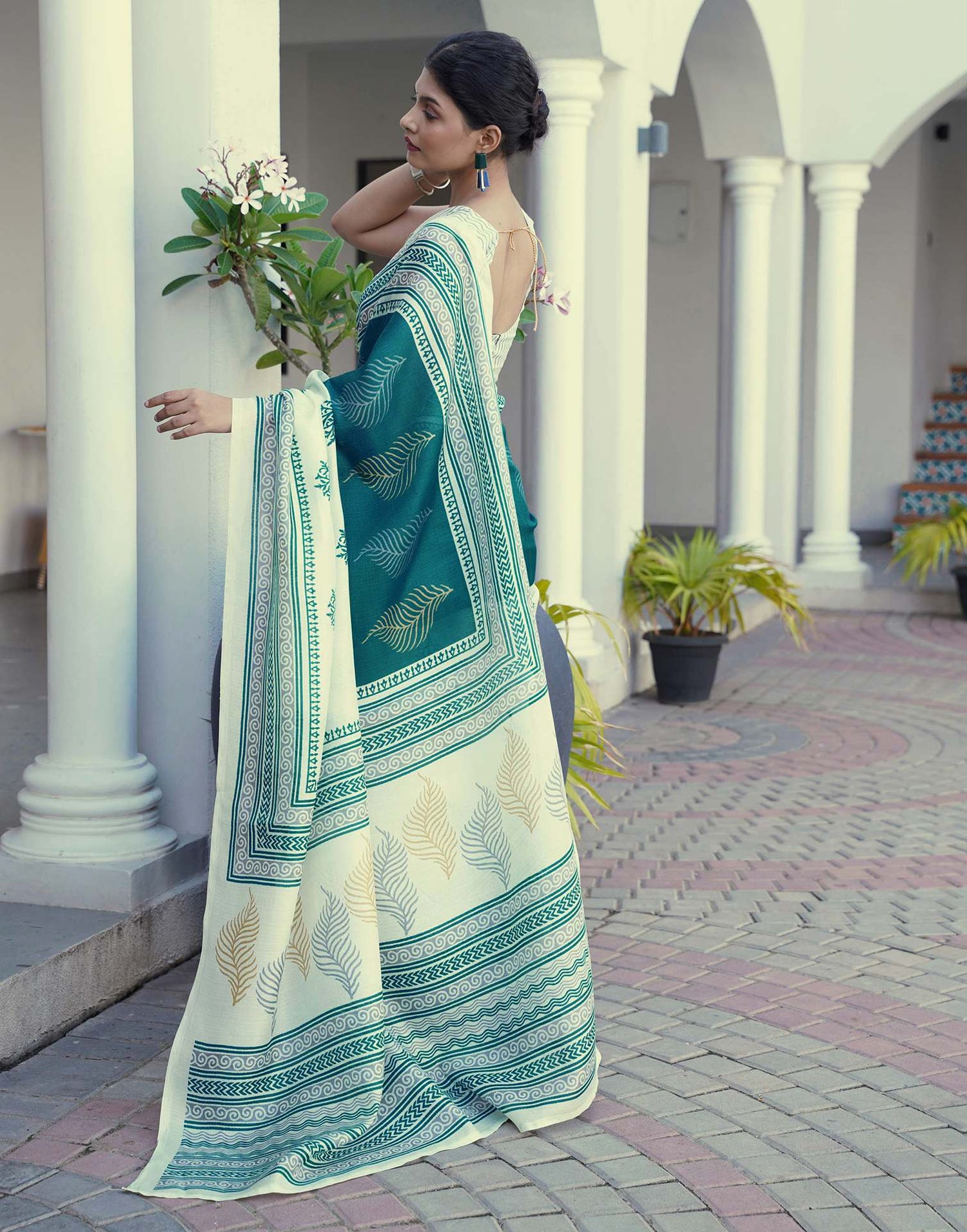 Off White Cotton Blend Printed Saree