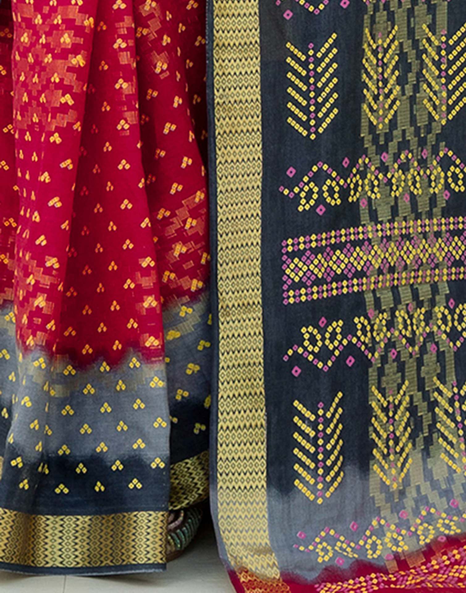 Red Cotton Printed Bandhani Saree