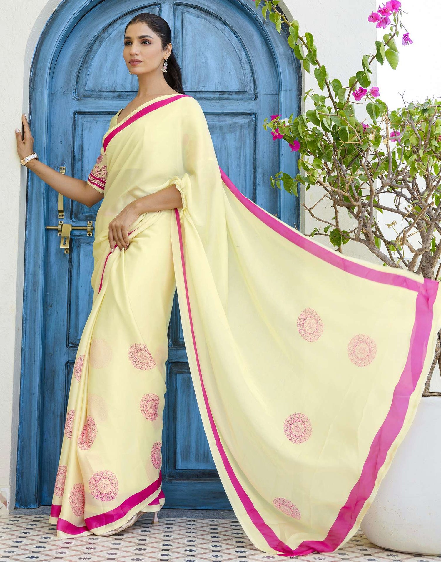 Handsfree Pastel Yellow Satin Printed Saree