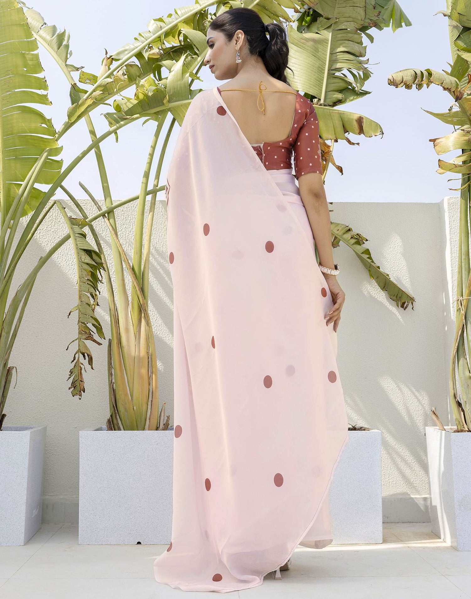 Handsfree Off White Satin Printed Saree