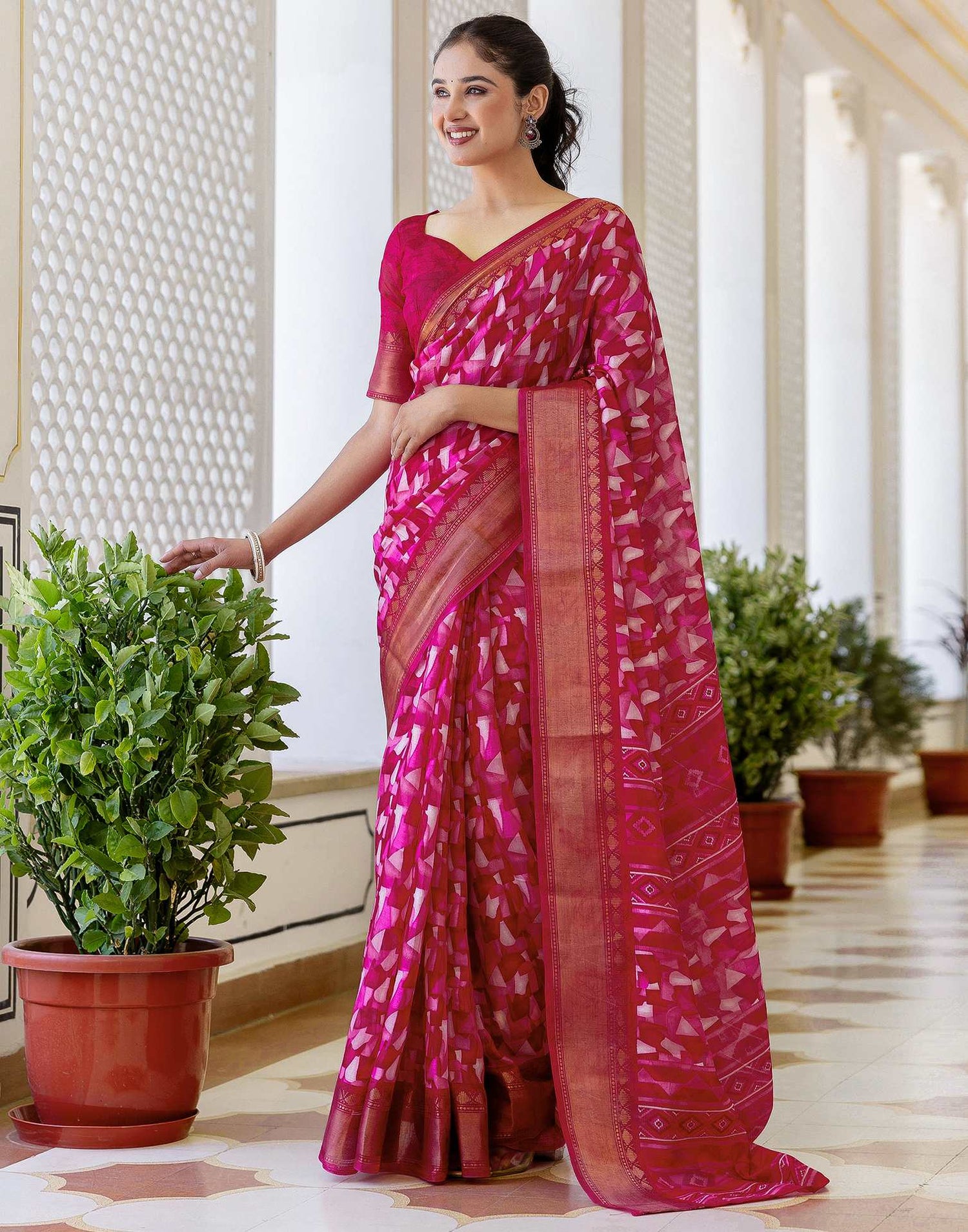 Rani Pink Cotton Blend Printed Saree