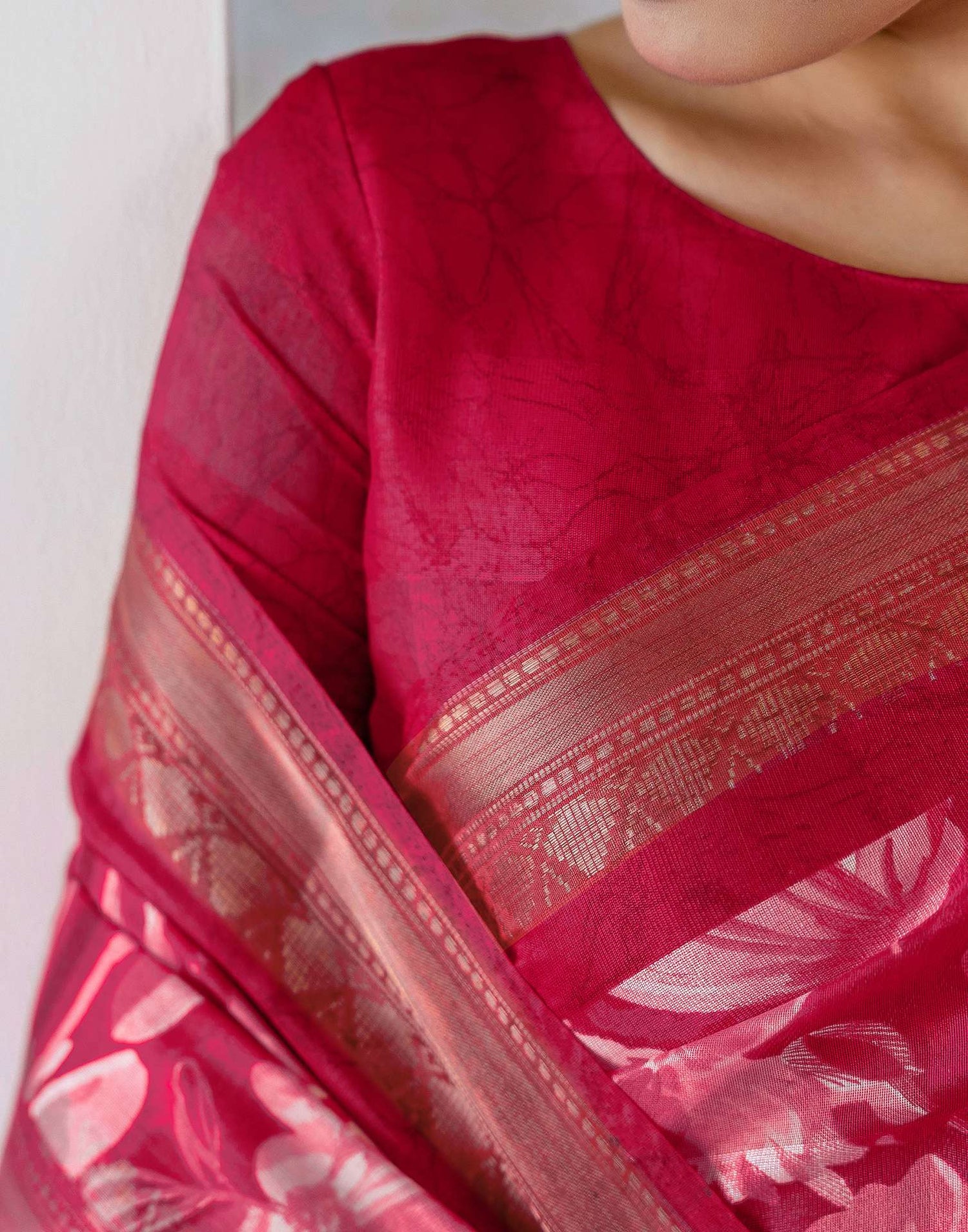 Rani Pink Cotton Blend Floral Printed Saree