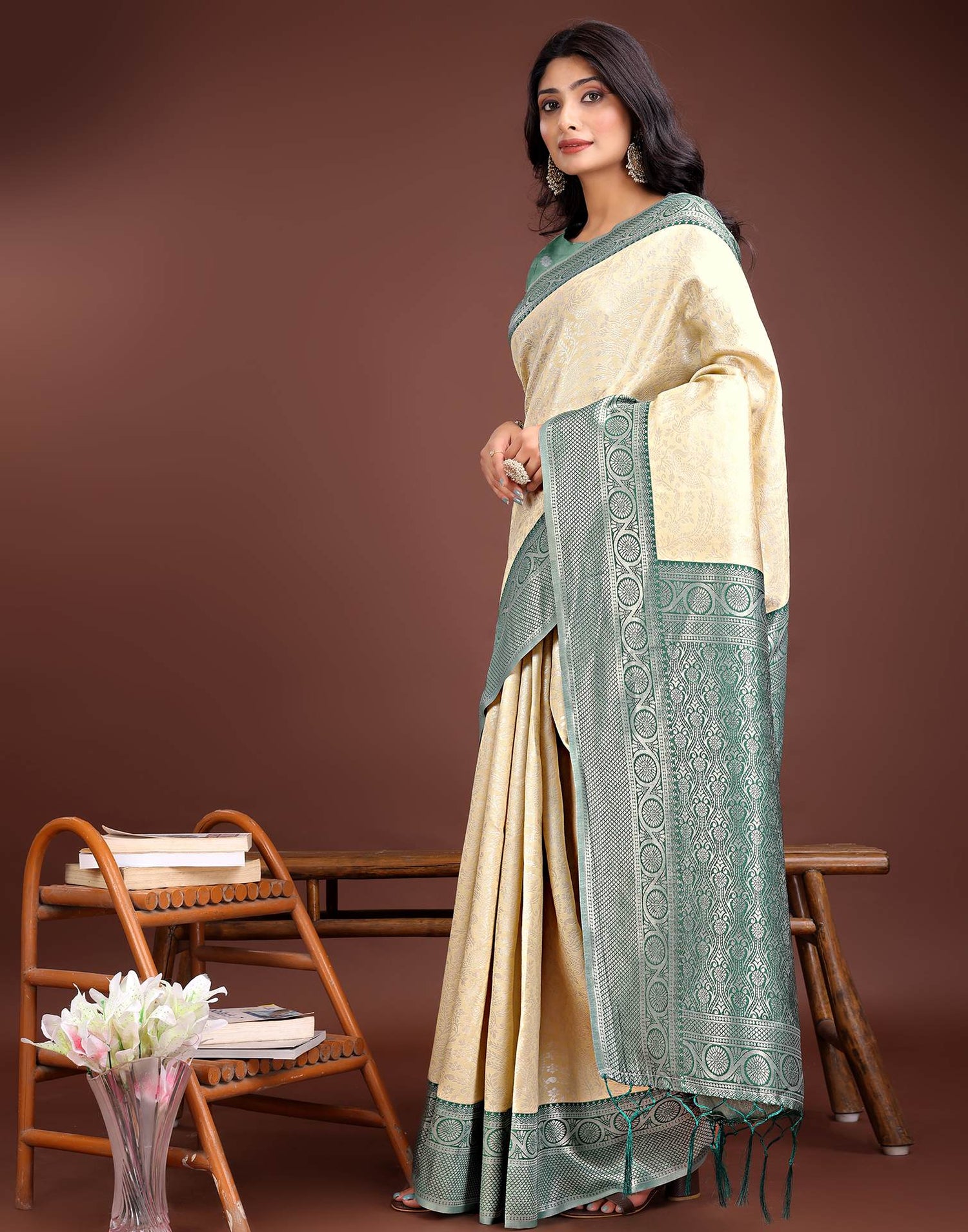 Cream Silk Woven Kanjivaram Saree
