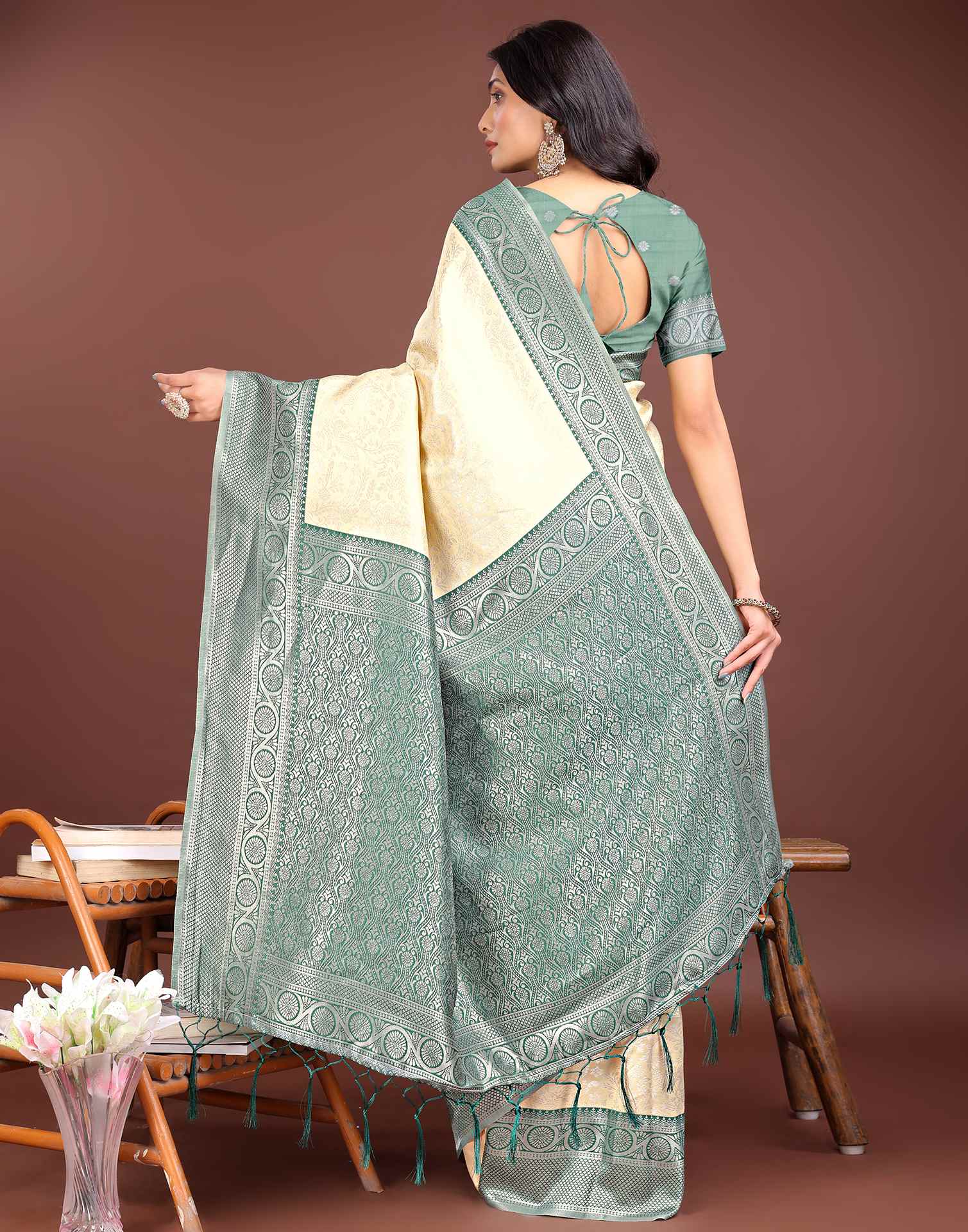 Cream Silk Woven Kanjivaram Saree