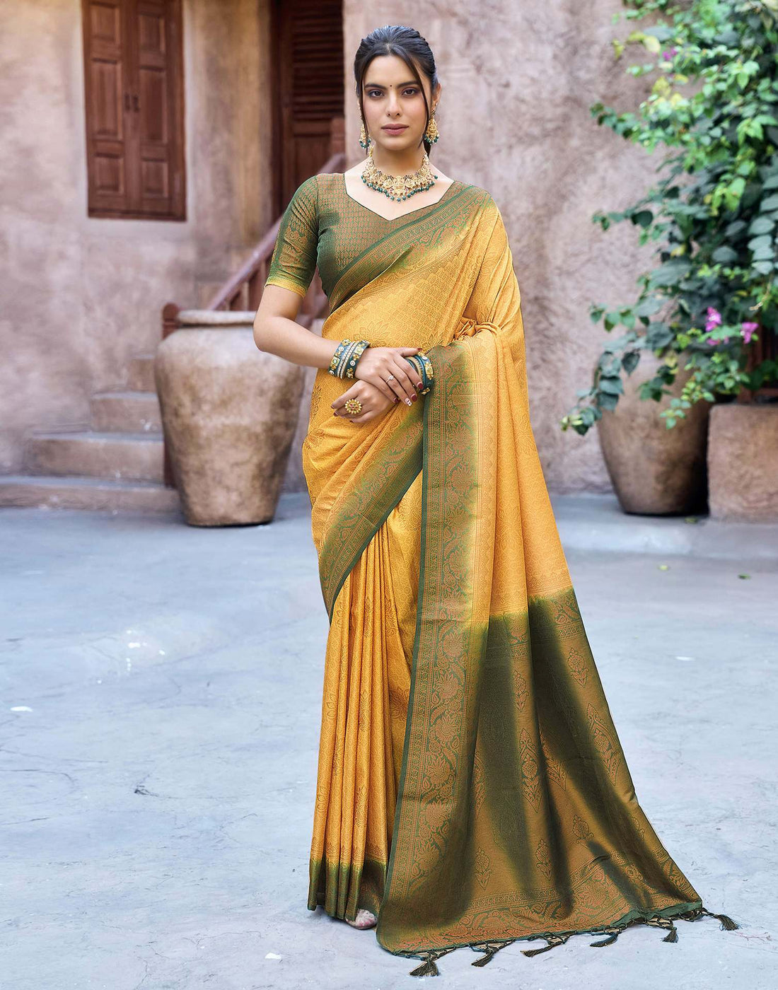 Dark Green Silk Woven Kanjivaram Saree