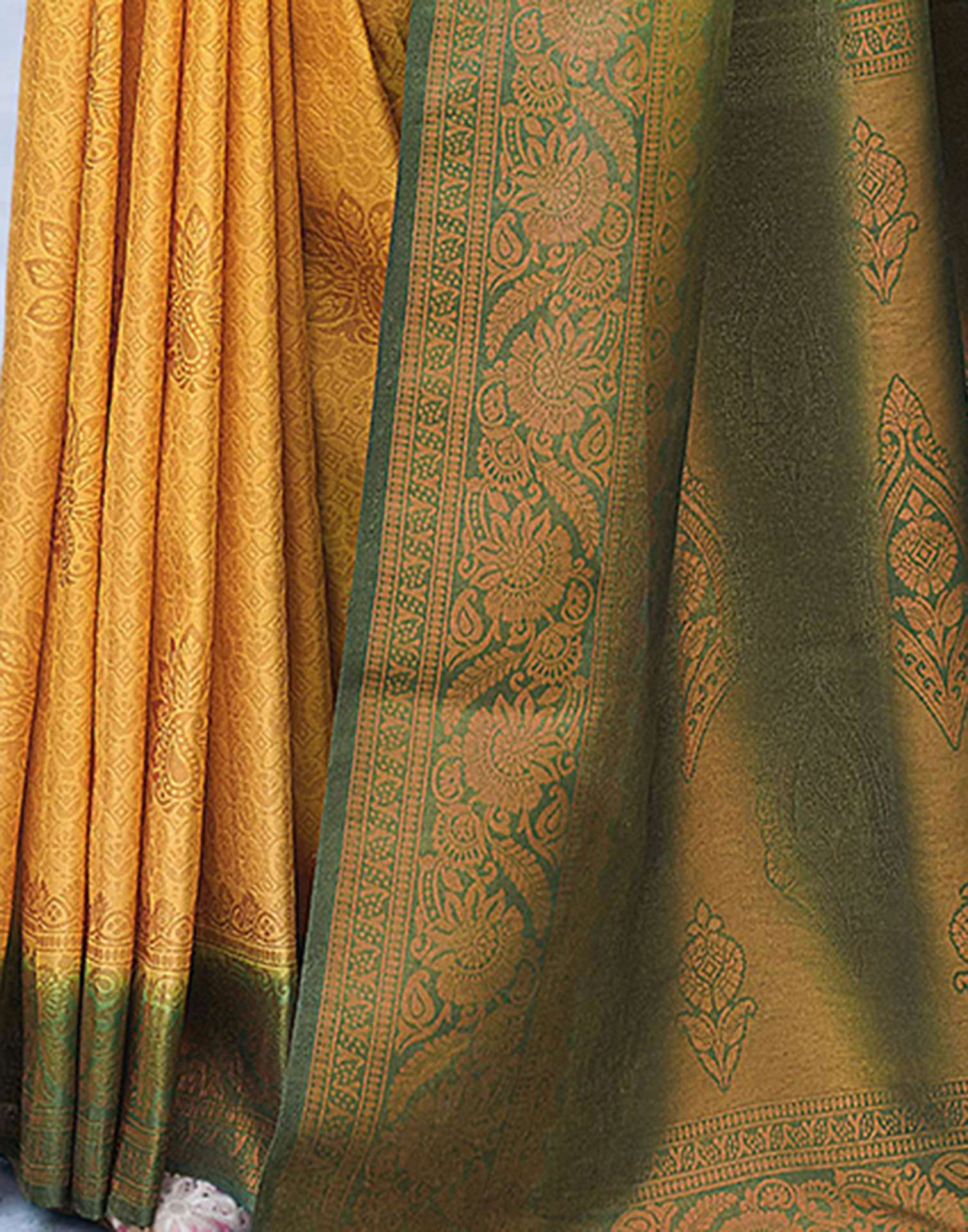 Dark Green Silk Woven Kanjivaram Saree