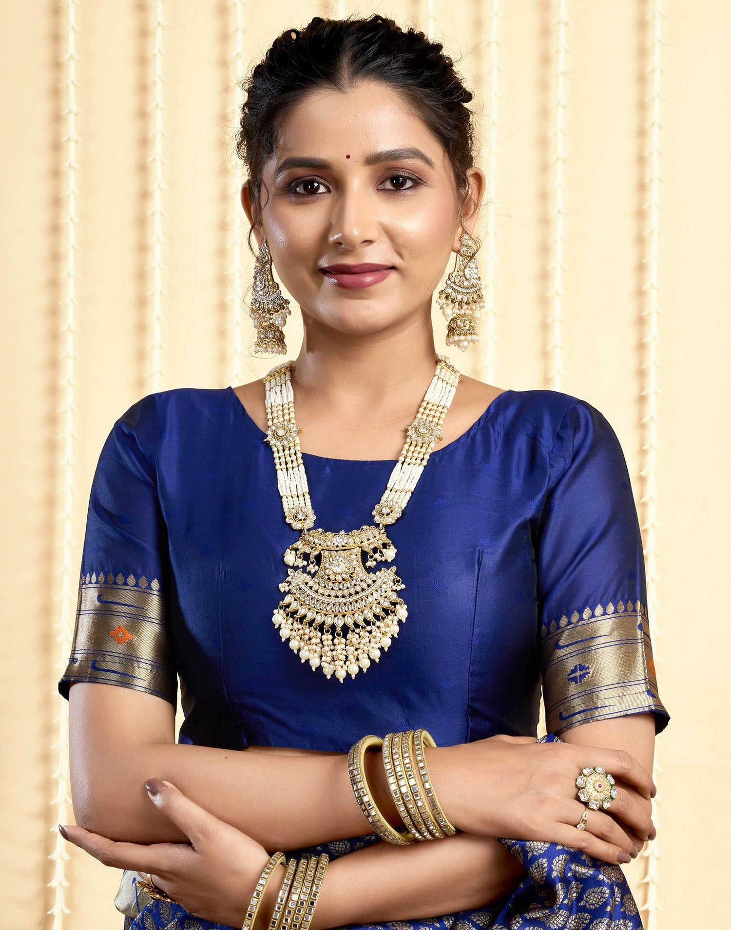Navy Blue Silk Woven Paithani Saree