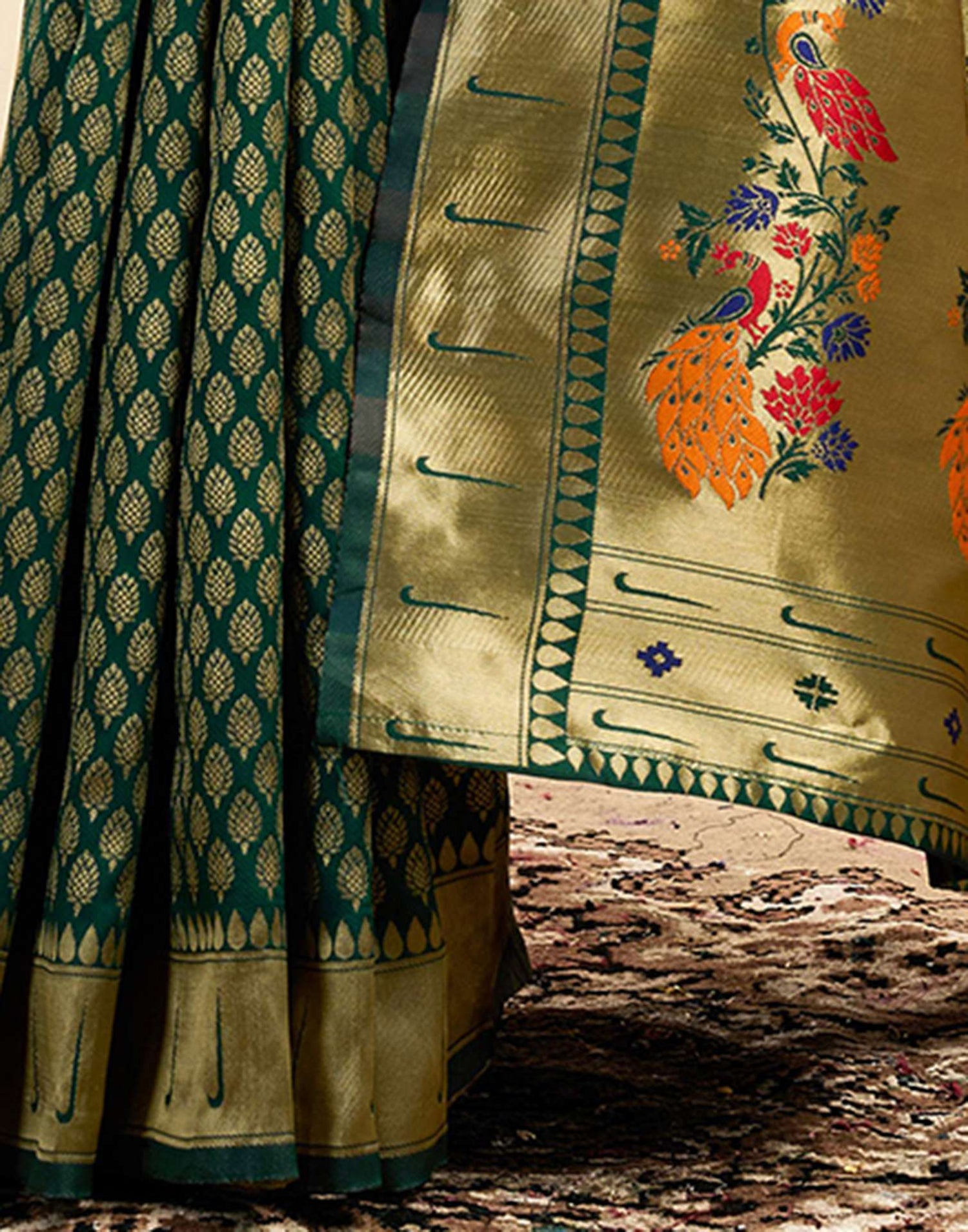 Dark Green Silk Woven Paithani Saree