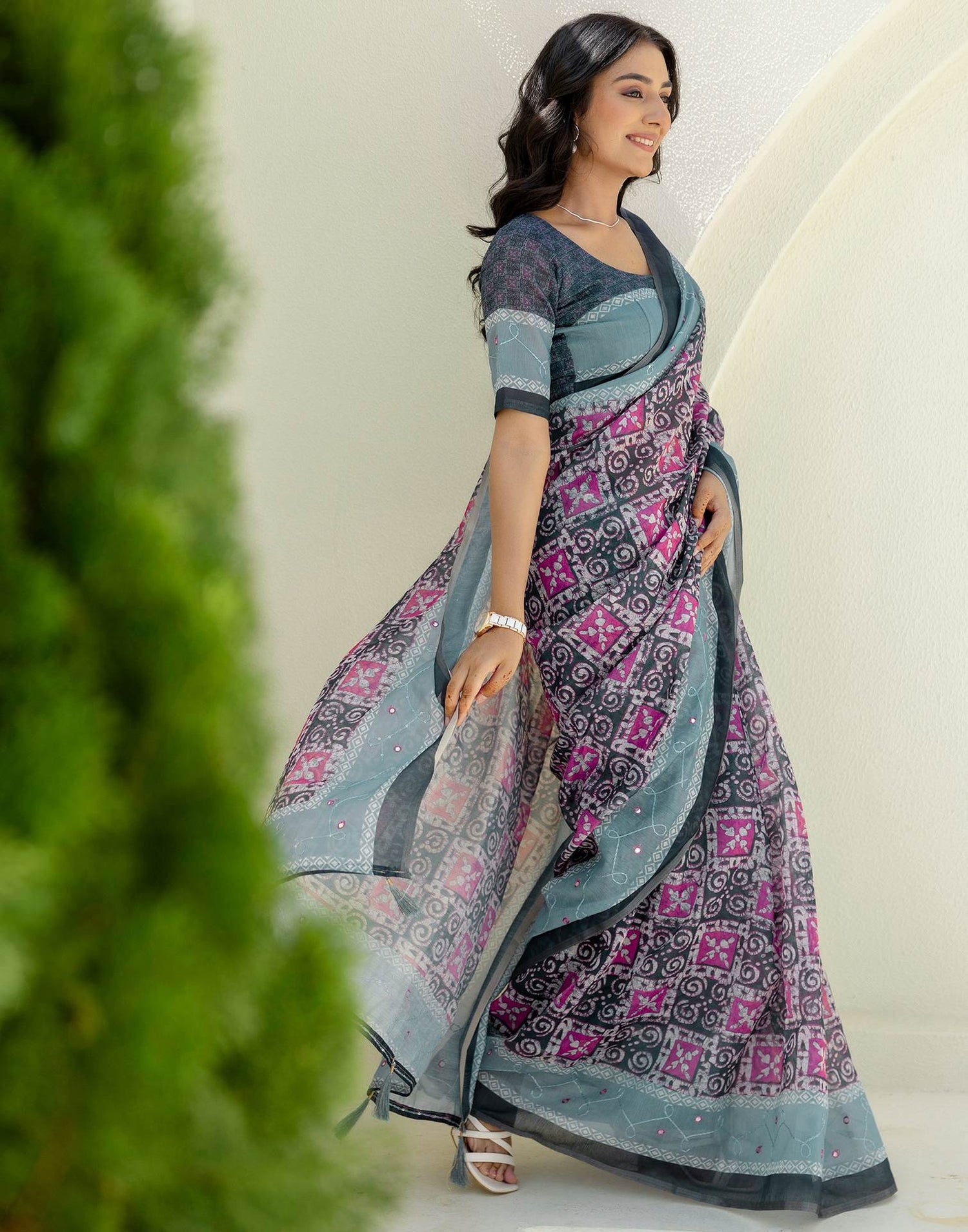 Green Cotton Embroidery Printed Saree