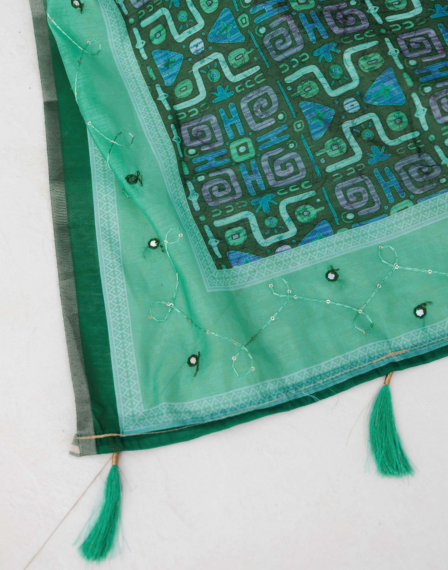 Green Cotton Embroidery Printed Saree