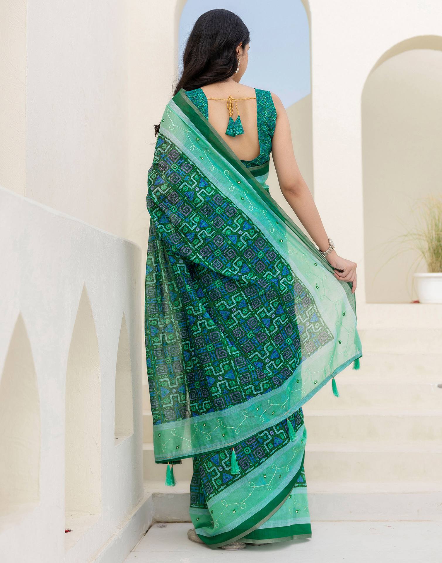 Green Cotton Embroidery Printed Saree