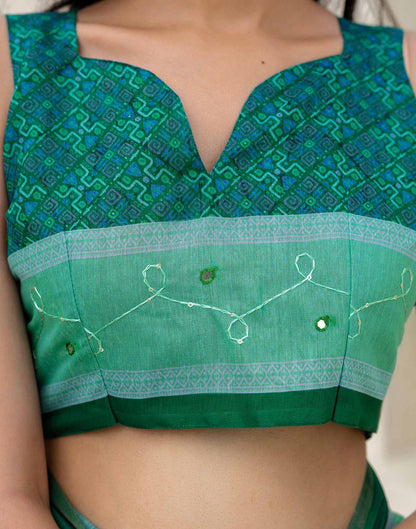 Green Cotton Embroidery Printed Saree