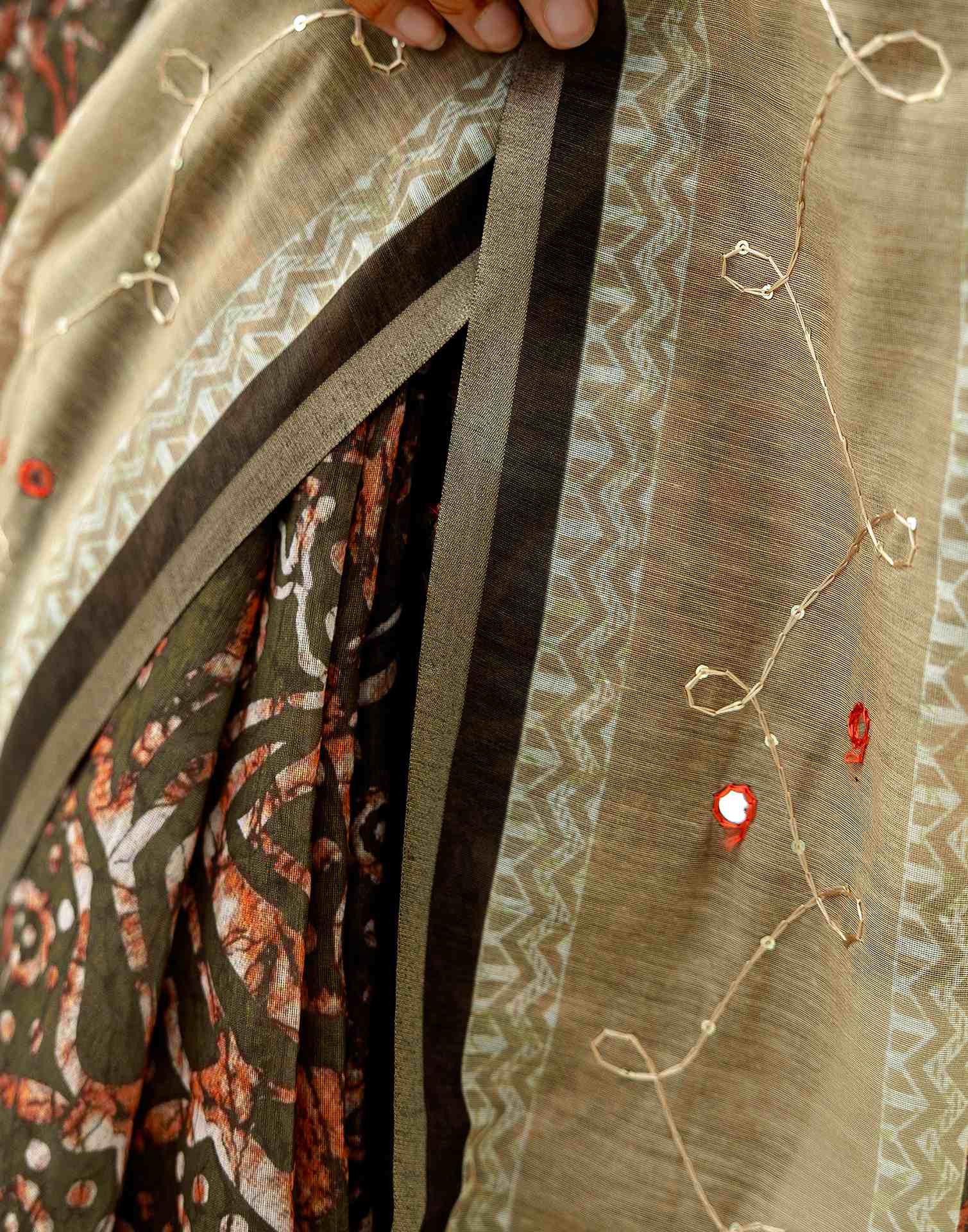 Green Cotton Embroidery Printed Saree