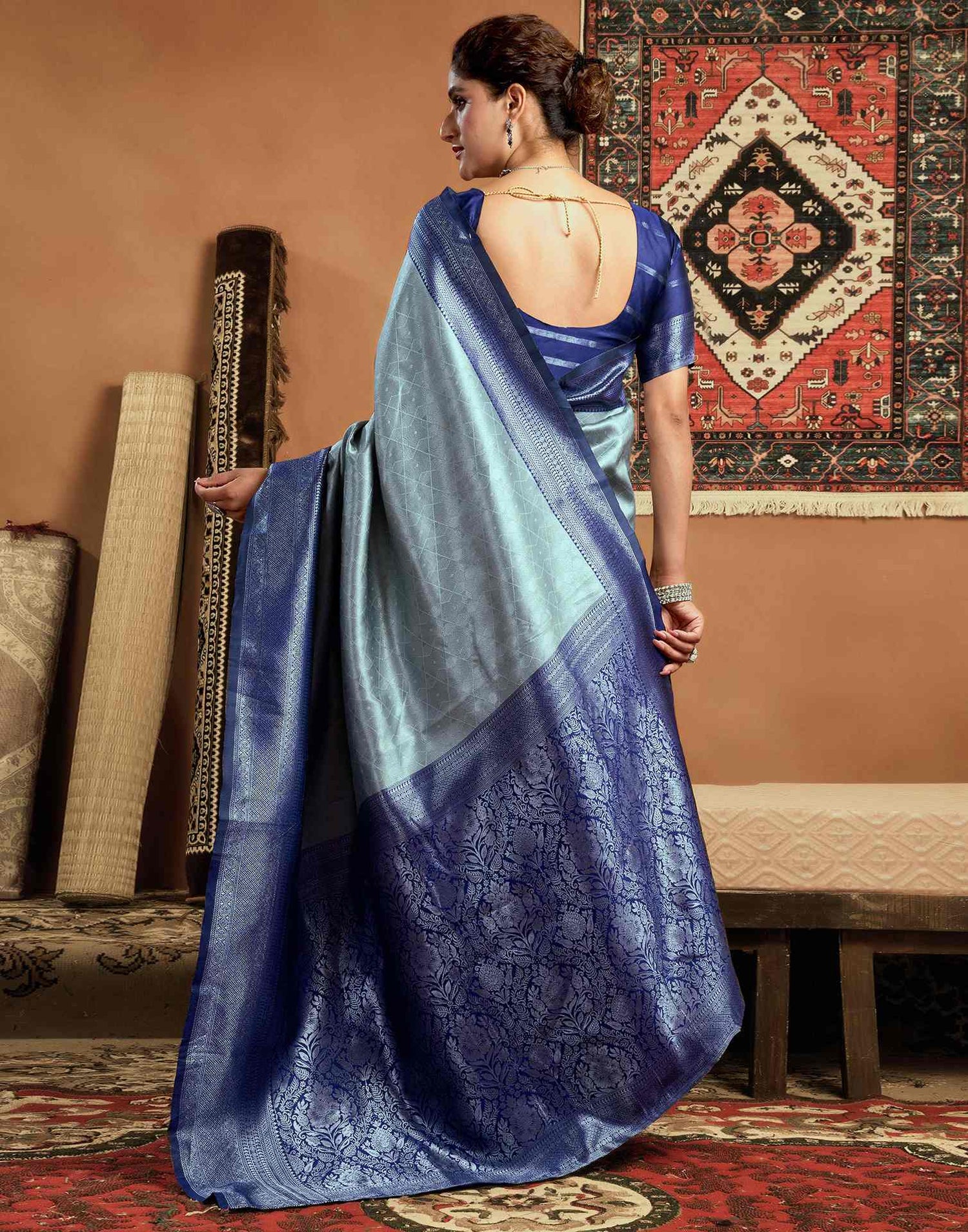 Grey Silk Woven Kanjivaram Saree