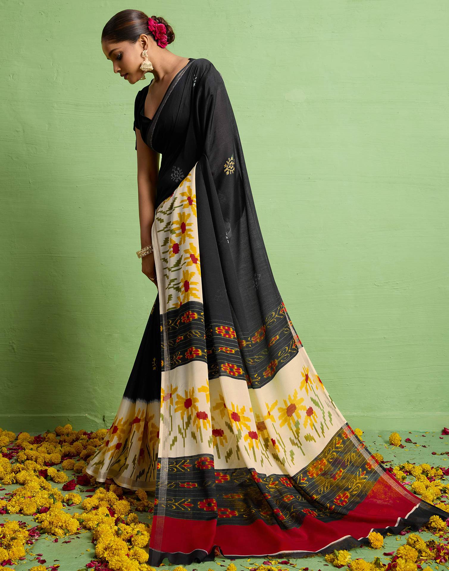 Black Silk Zari Floral Printed Saree