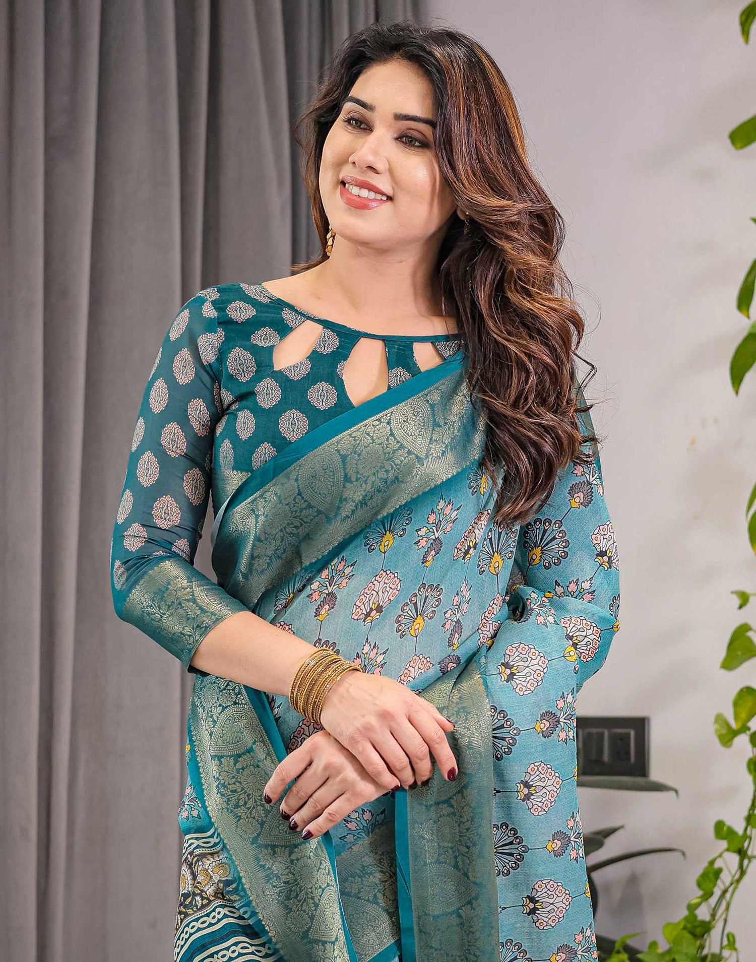 Sea Green Linen Printed Saree