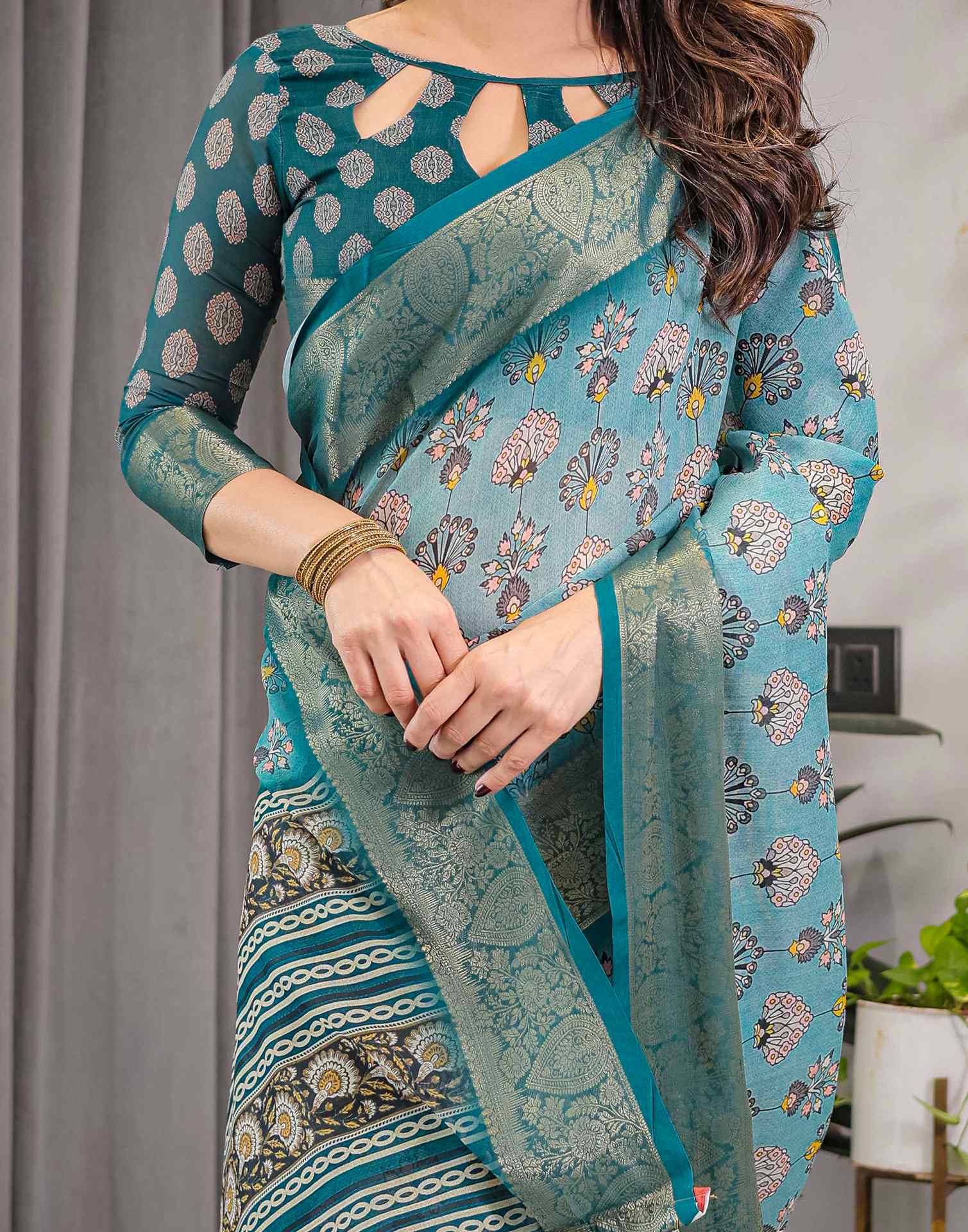 Sea Green Linen Printed Saree