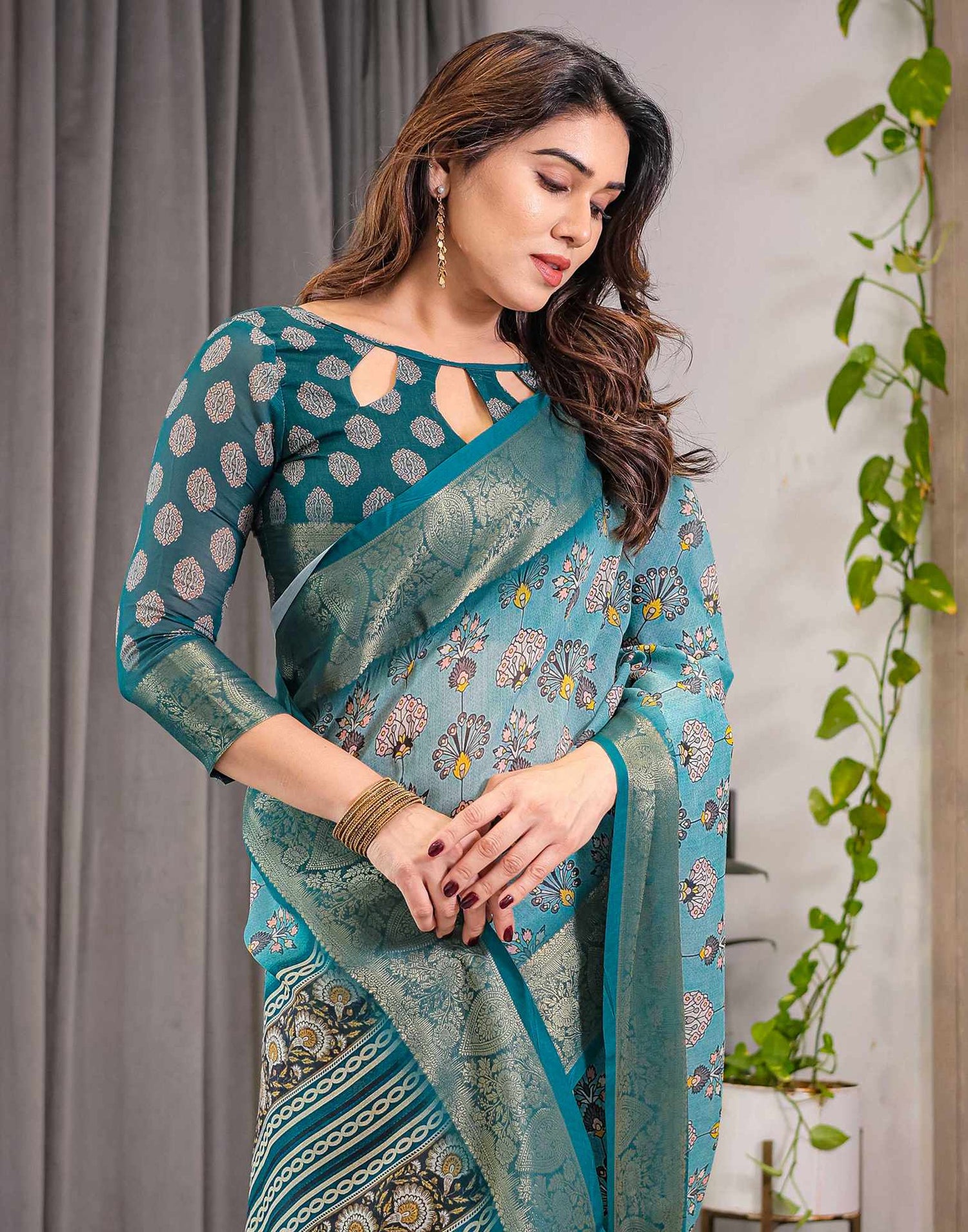 Sea Green Linen Printed Saree