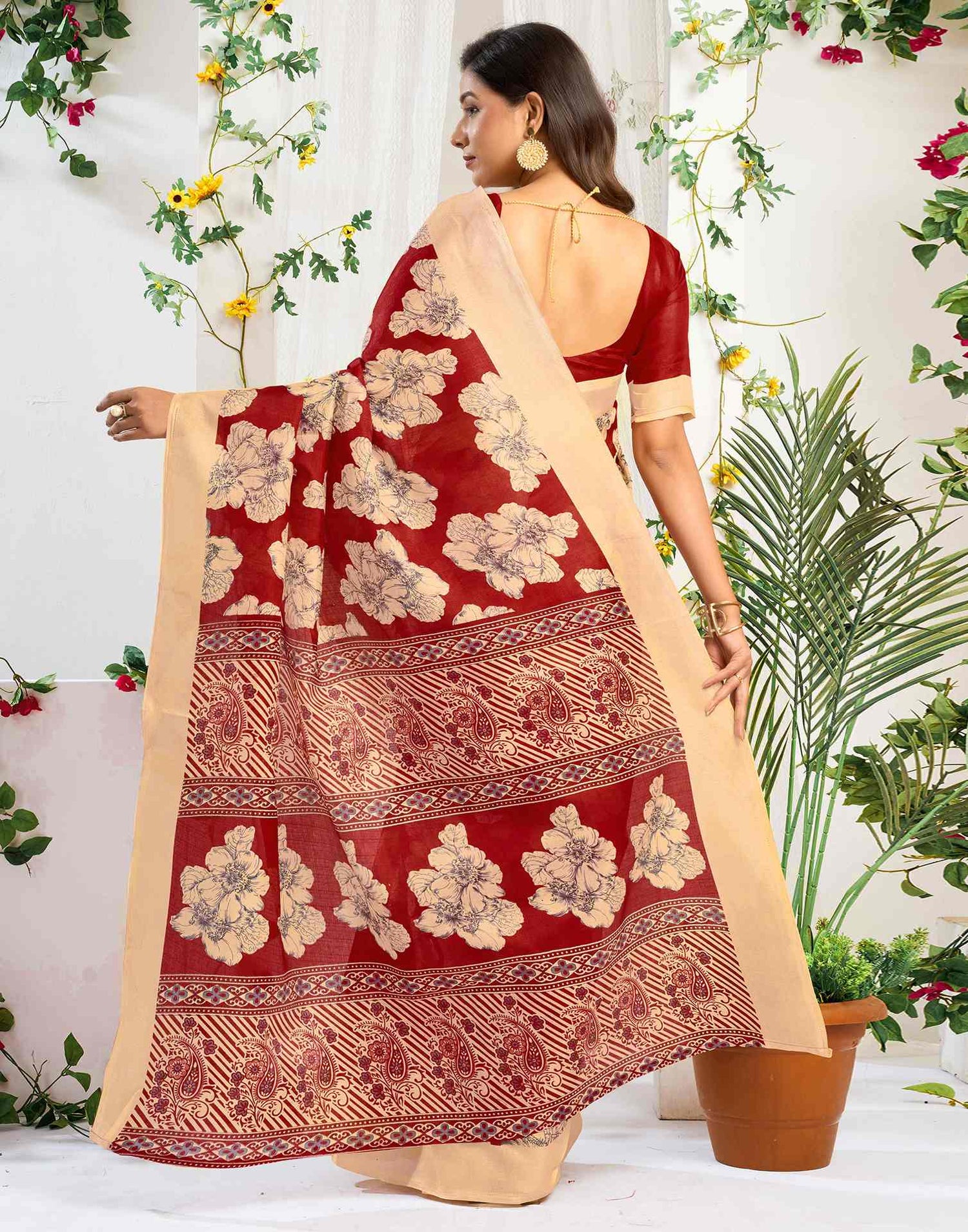 Red Cotton Floral Printed Saree