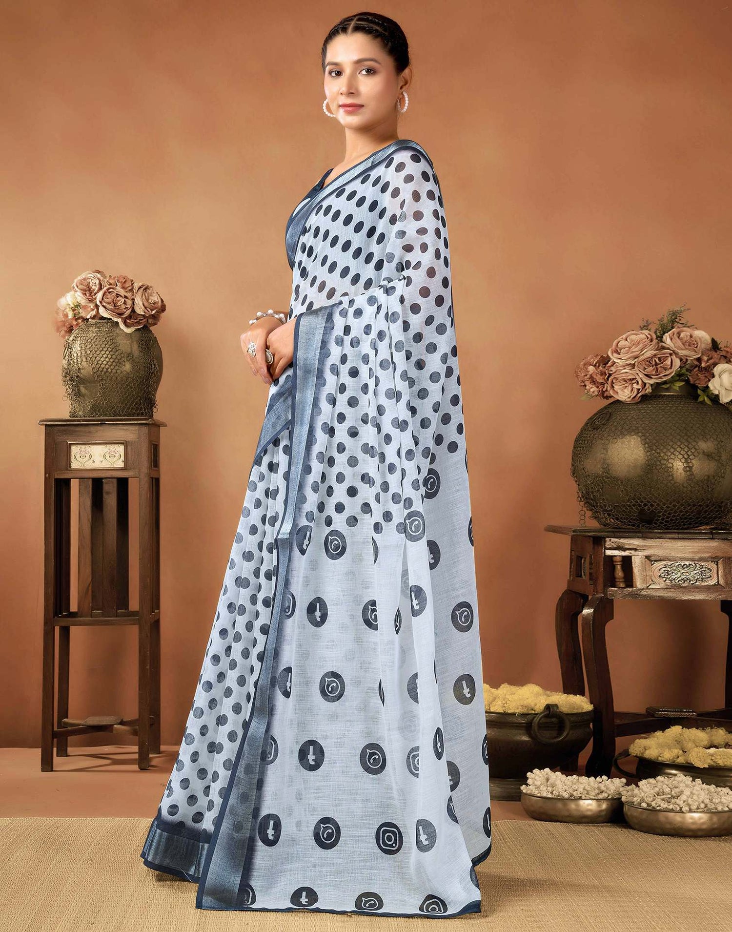 White Cotton Linen Printed Saree