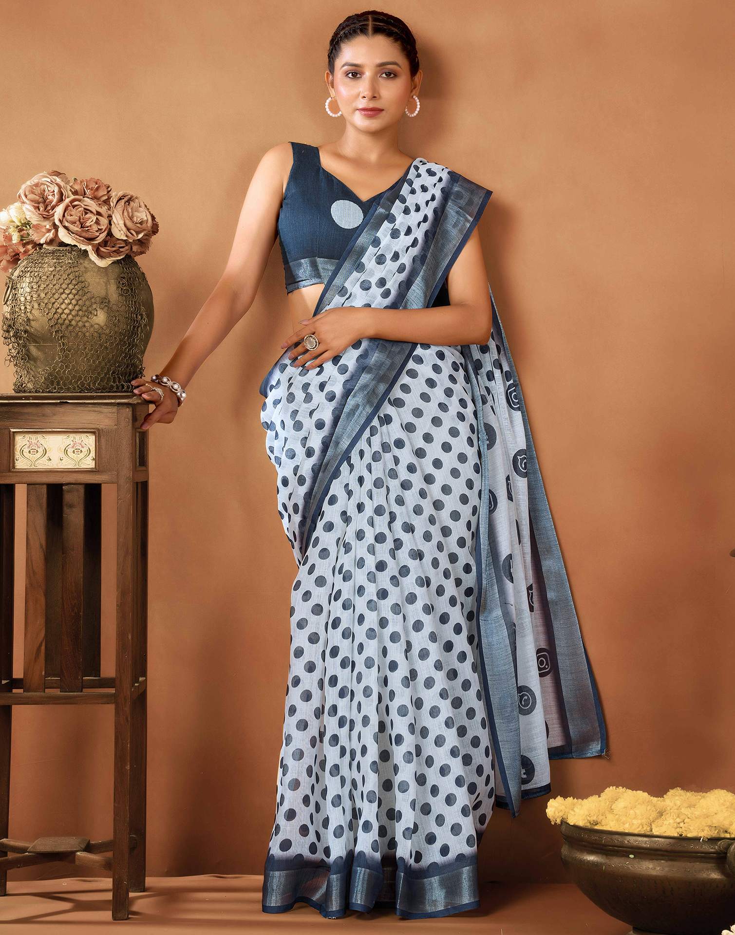 White Cotton Linen Printed Saree