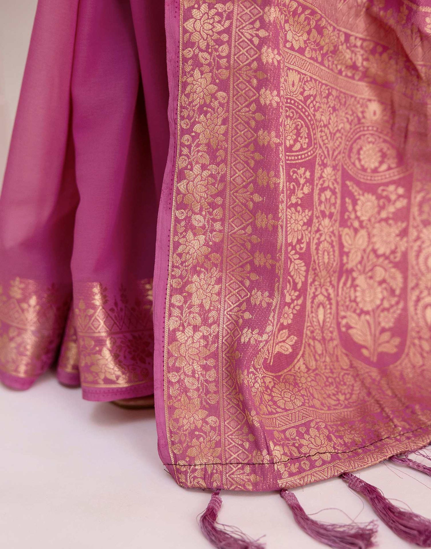 Light Purple Chiffon Woven Saree