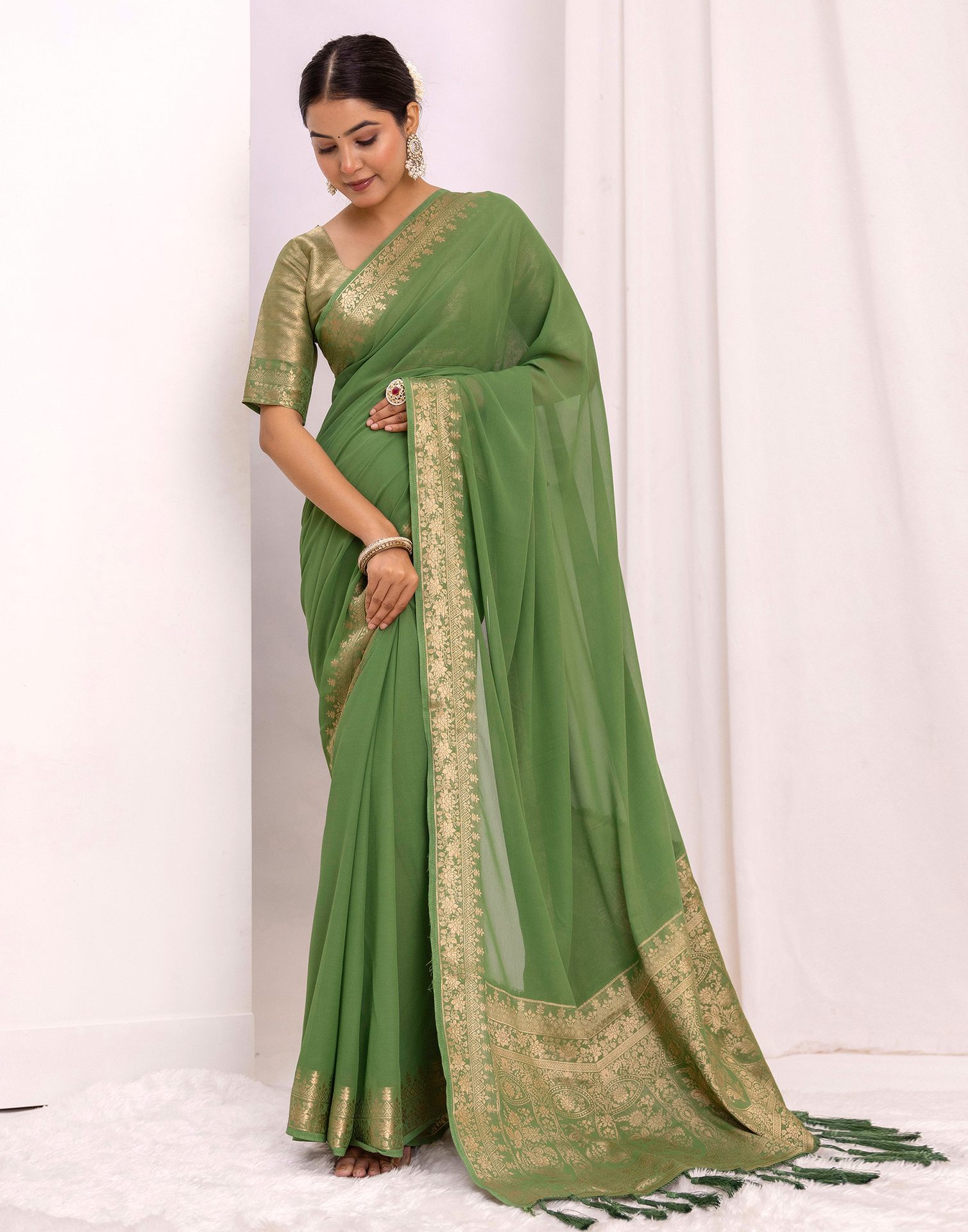 Fern Green Chiffon Woven Saree