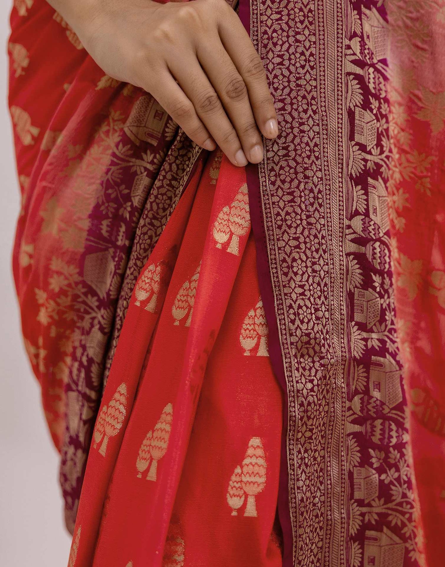 Coral Pink Chiffon Woven Saree