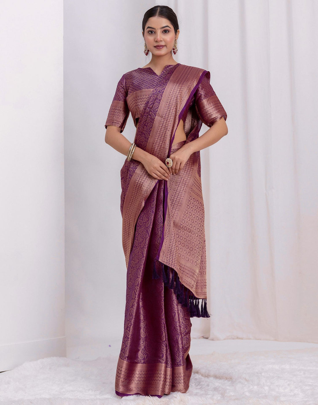 Dark Purple Silk Woven Kanjivaram Saree