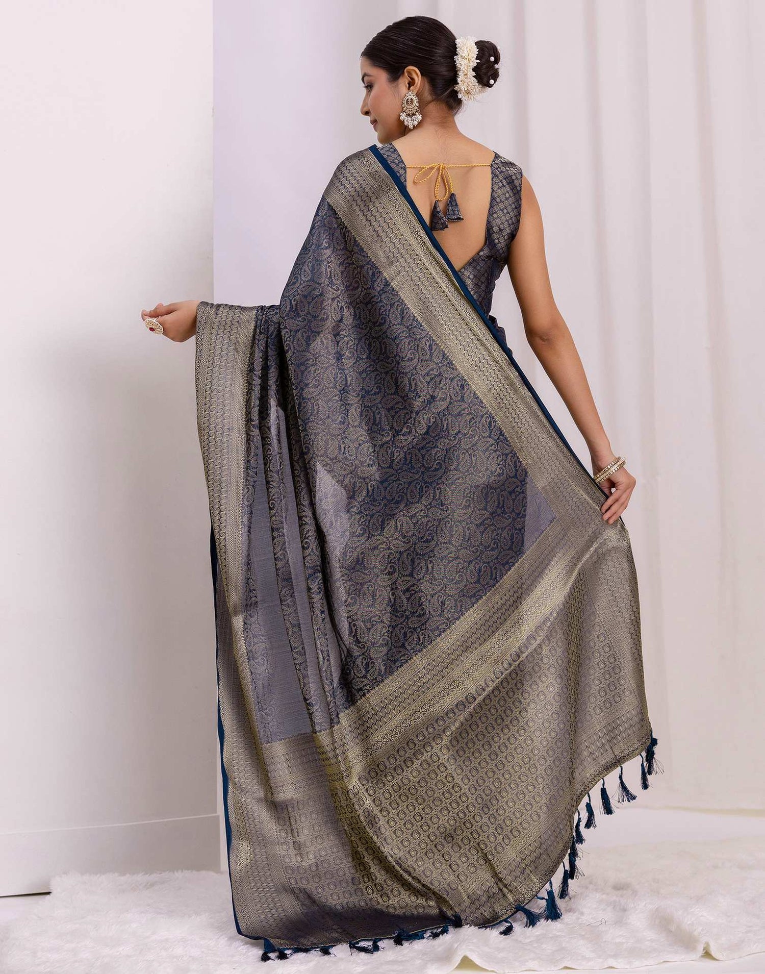 Rama Blue Silk Woven Kanjivaram Saree
