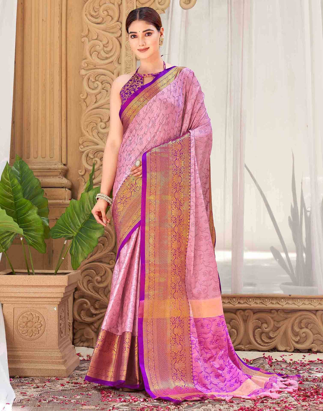 Pink Silk Woven Kanjivaram Saree