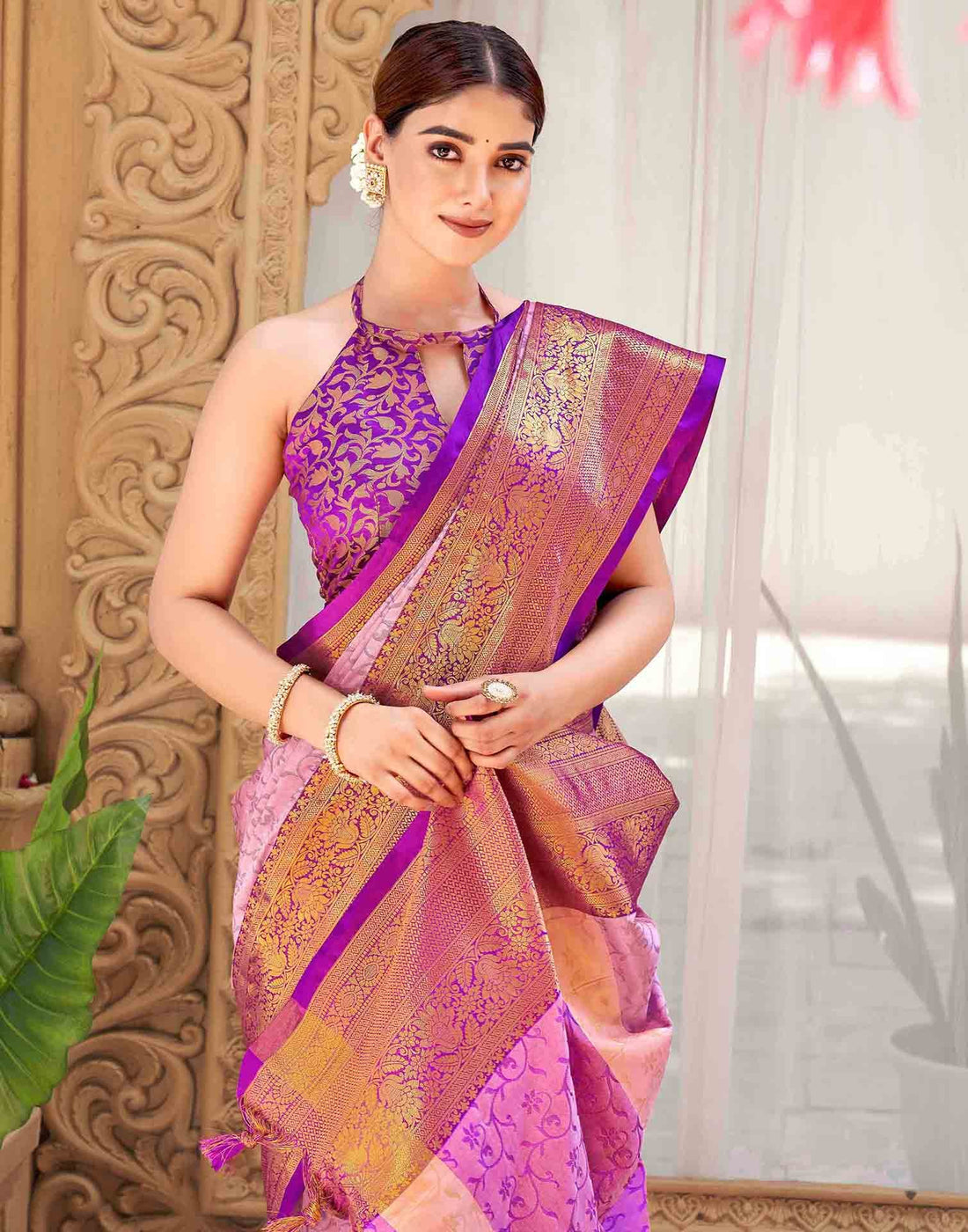 Pink Silk Woven Kanjivaram Saree